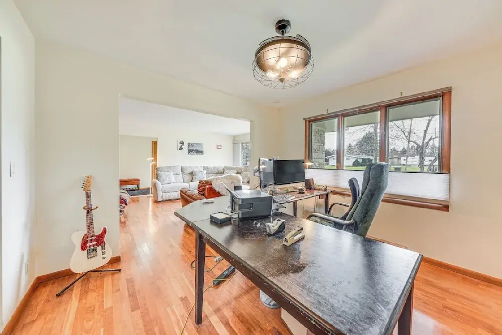Convenient Racine Home: 4 Mi to Lake Michigan!