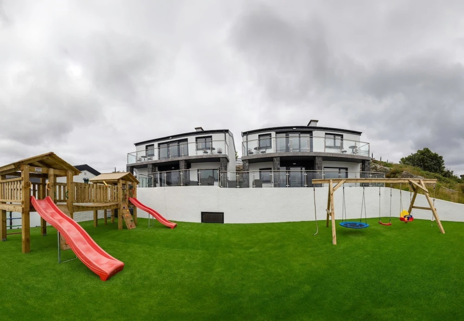 Pierside Apartments Deluxe Accommodation