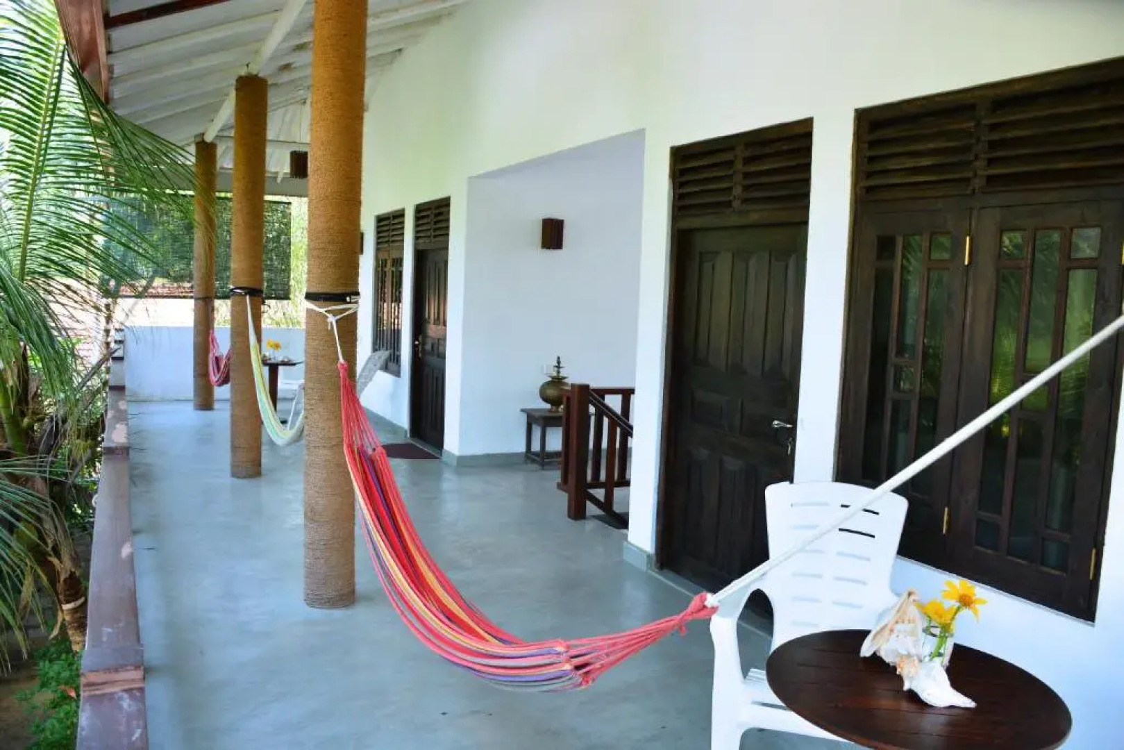 Little Sunshine Guest House & Restaurant