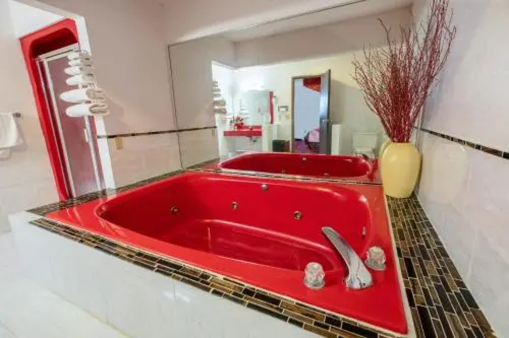 Brass Bell Inn and Suites