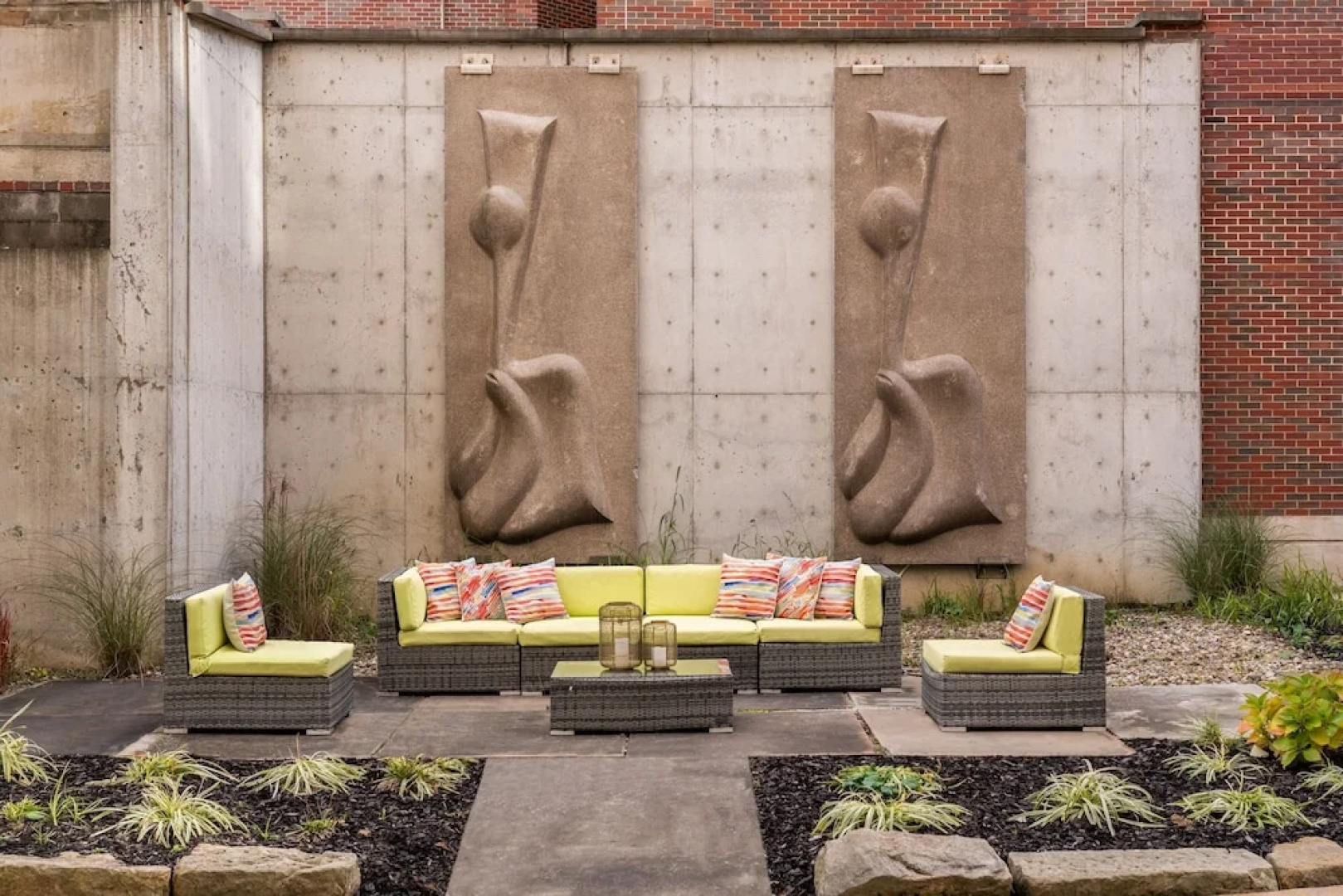 BLU-Tique, Akron, a Tribute Portfolio Hotel