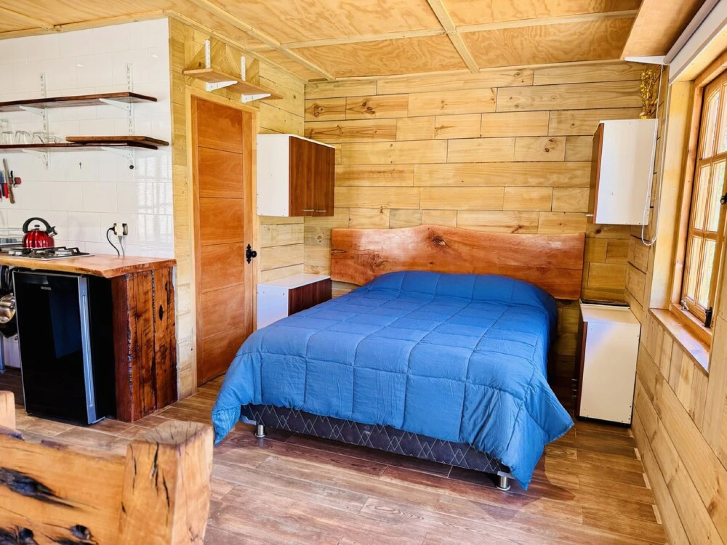 Cabañas entre montañas con tinajas calientes