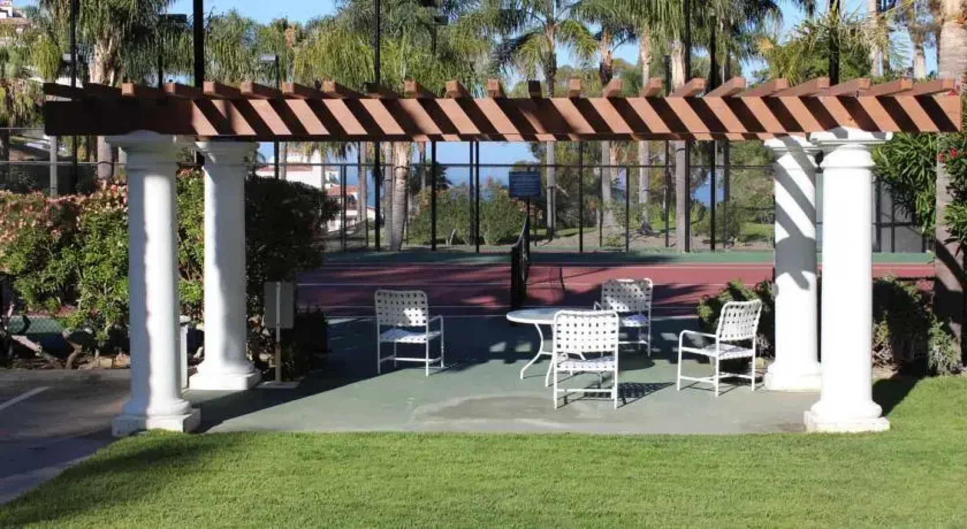 Catalina Holiday Beachfront Villas