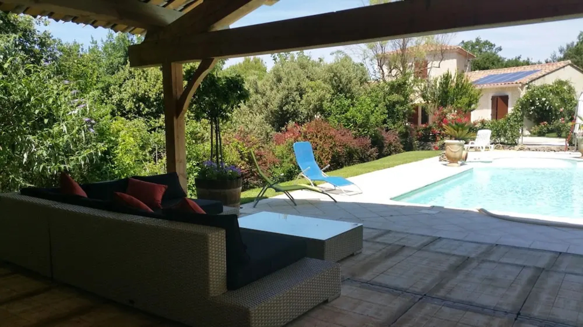 Villa With 4 Bedrooms in Malaucène, With Wonderful Mountain View, Priv