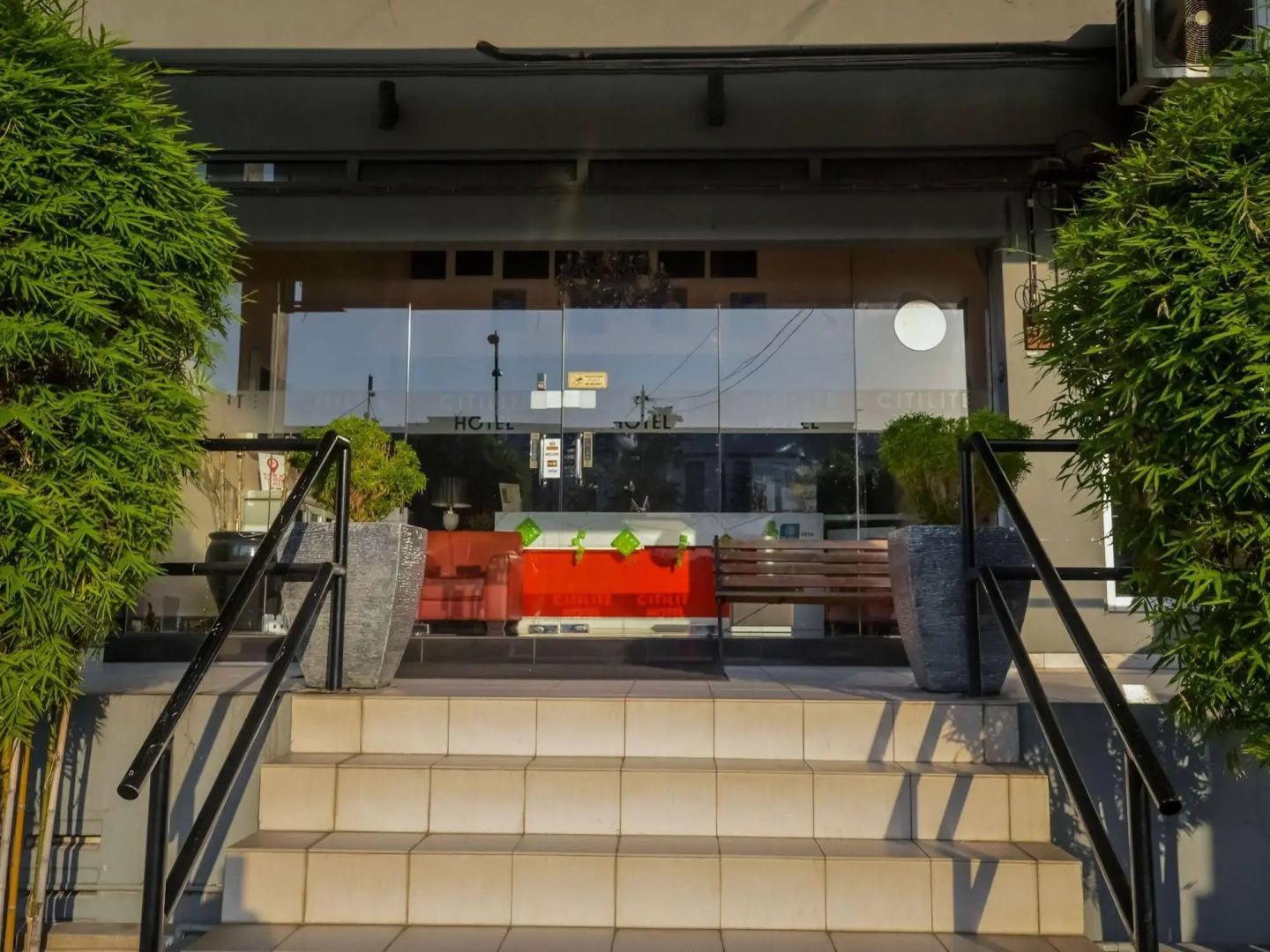 OYO 786 The Citilite Hotel