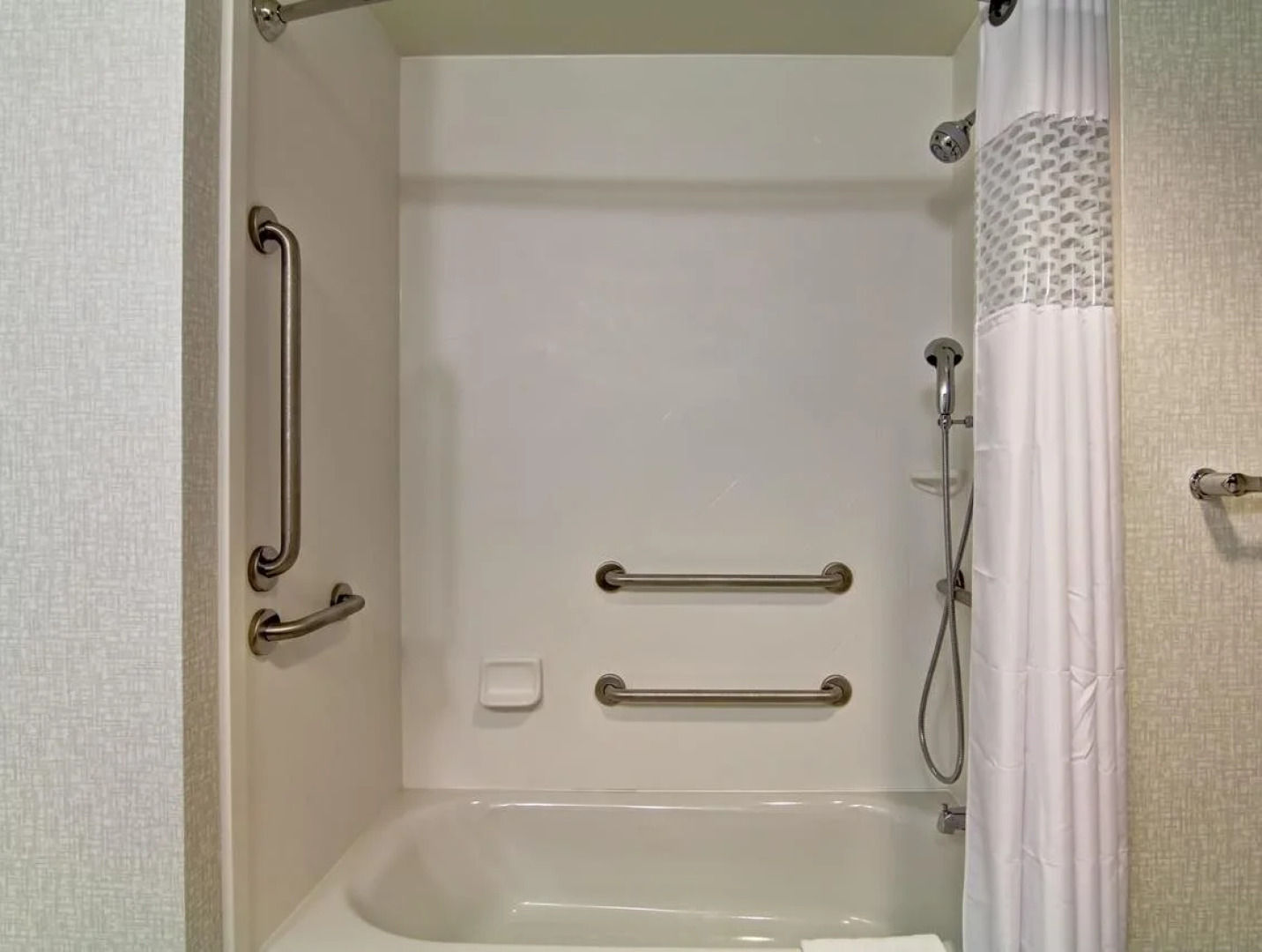 Hampton Inn & Suites Cincinnati-Downtown