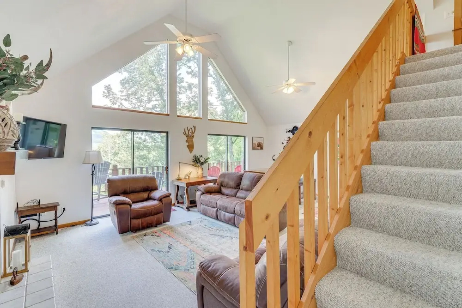 Murphy Cabin w/ Deck & Sweeping Mountain Views!