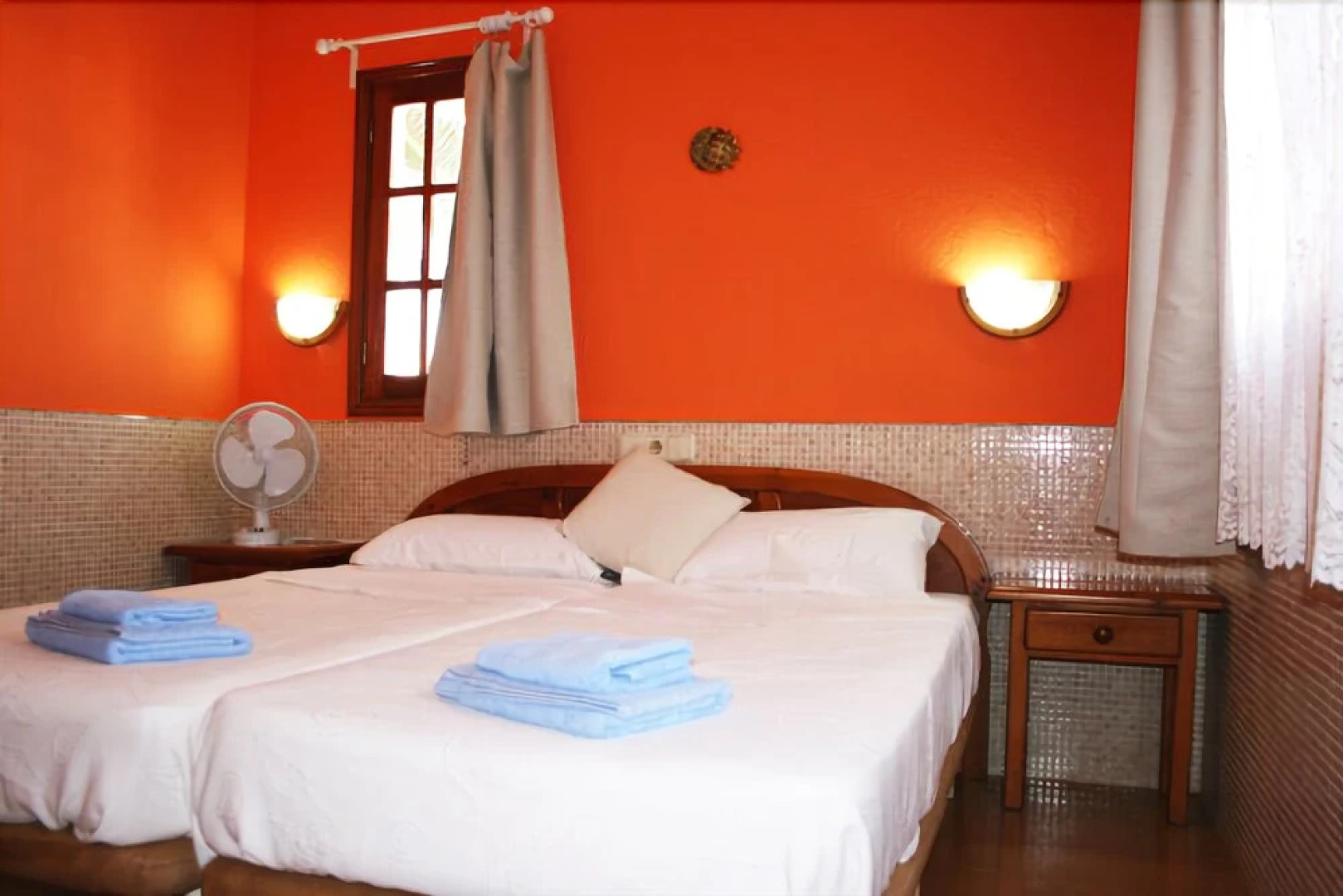 Fuerte Holiday Sunset Boulevard