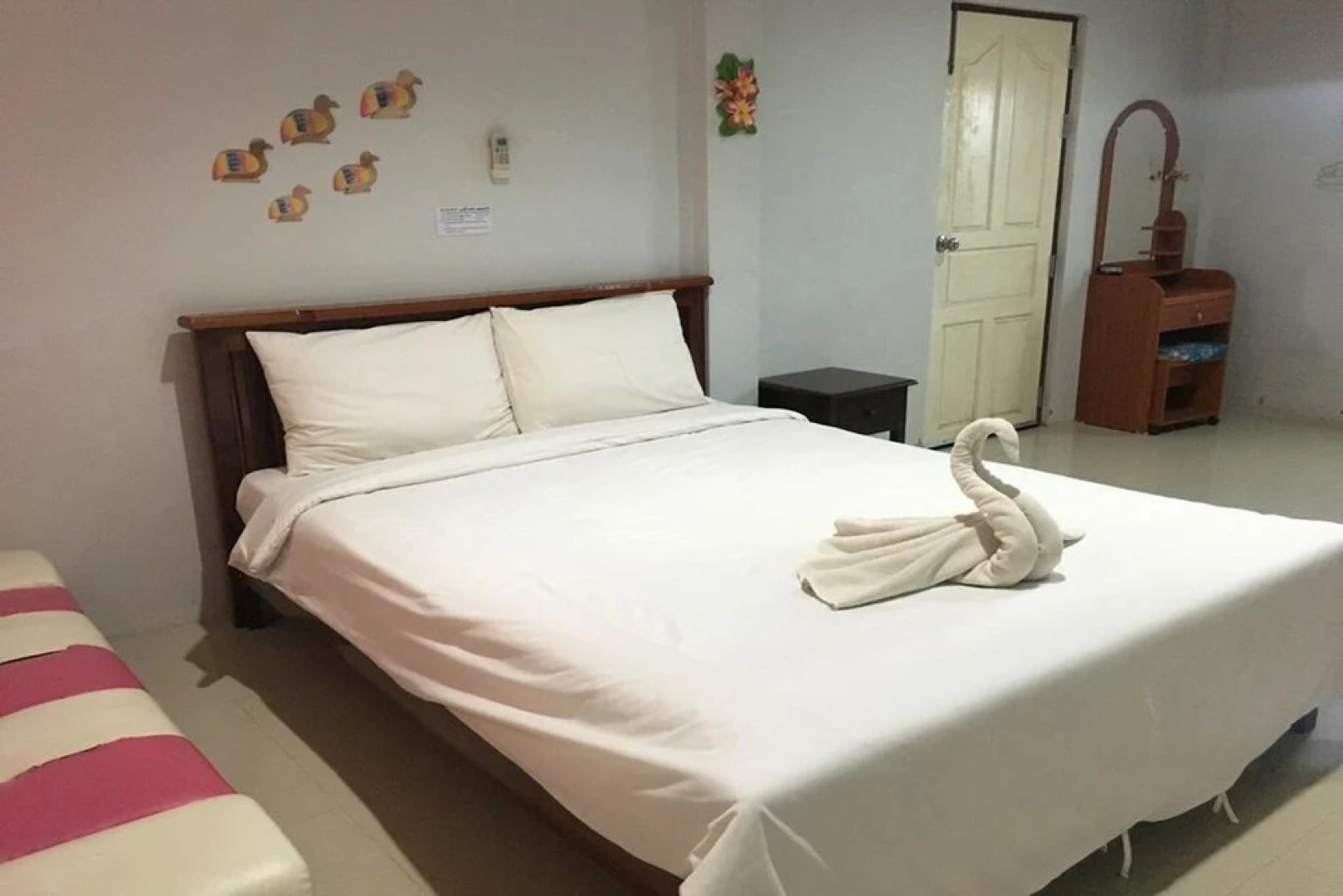 Pinthong Resort - Adults Only