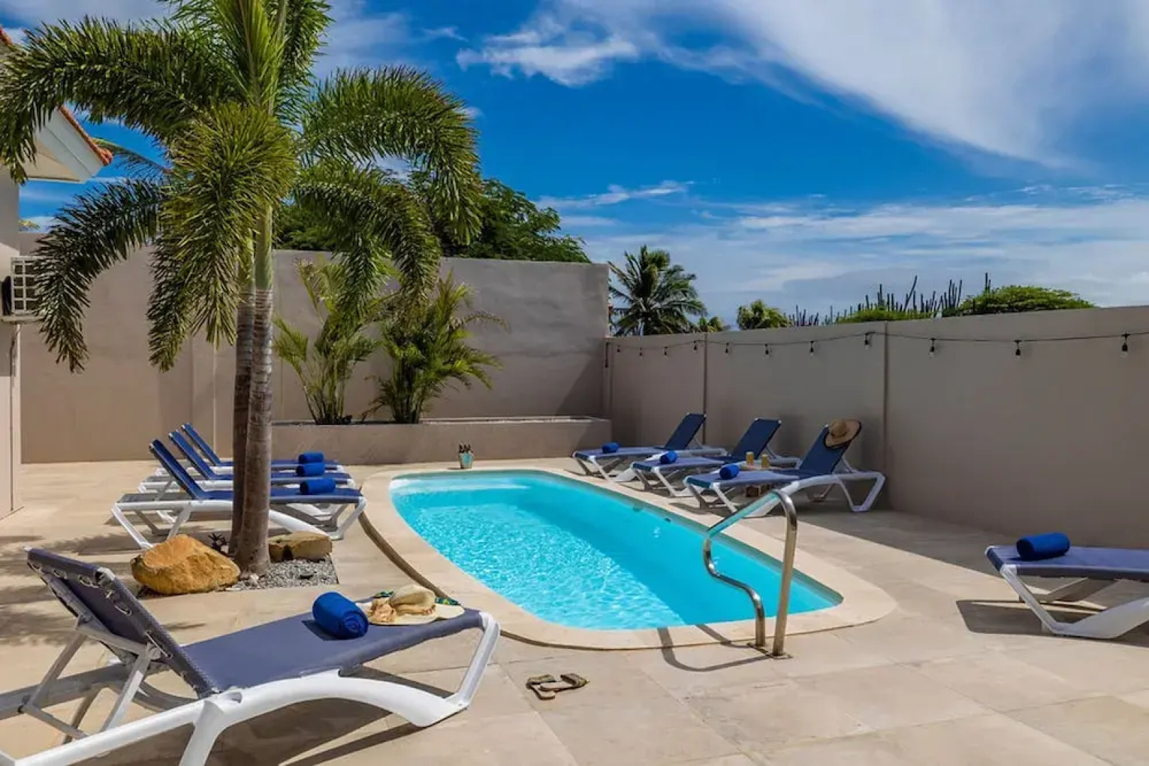 Central 4br3ba Villa w Ocean Views Private Pool
