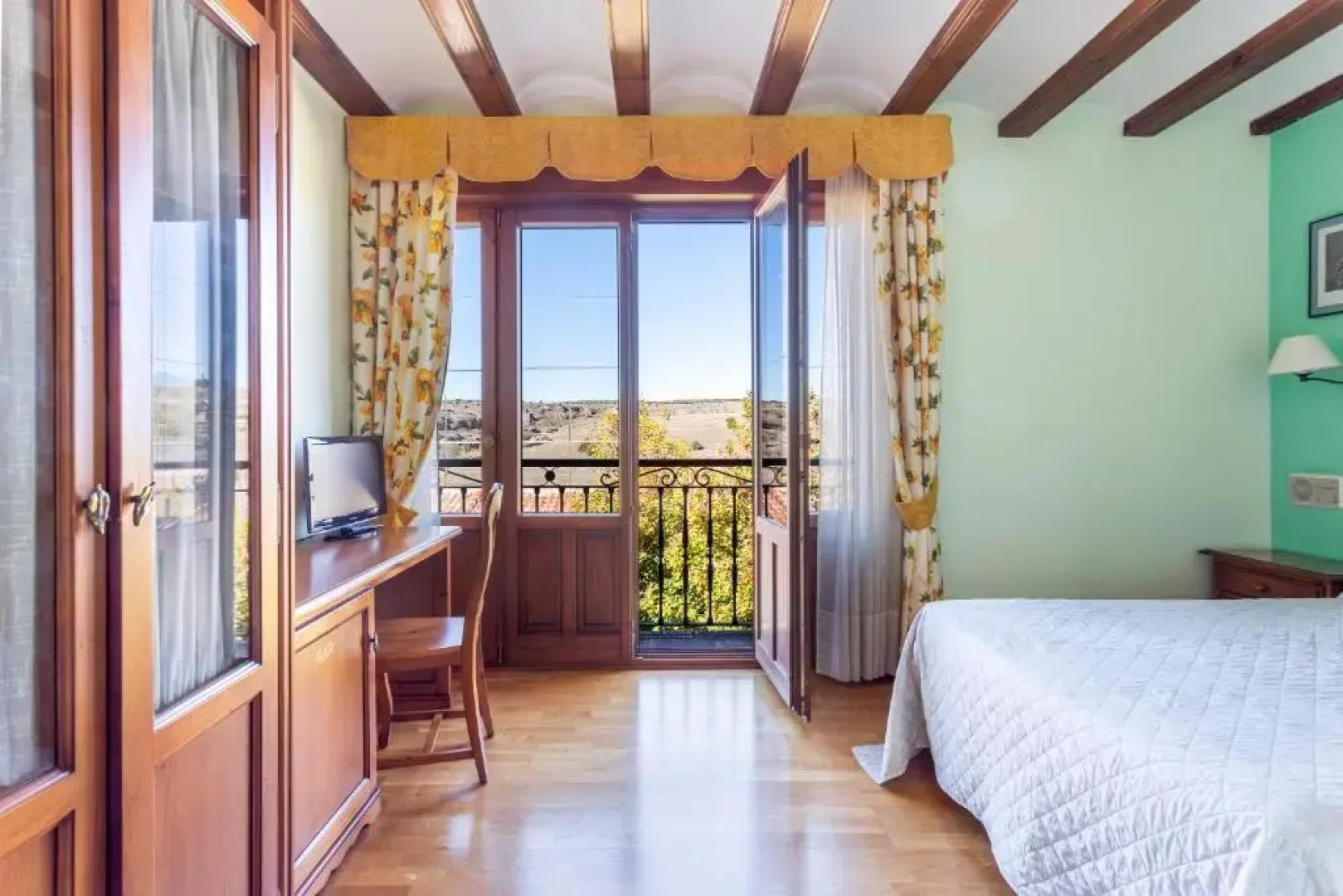 Hotel Puerta Sepúlveda by Bossh Hotels