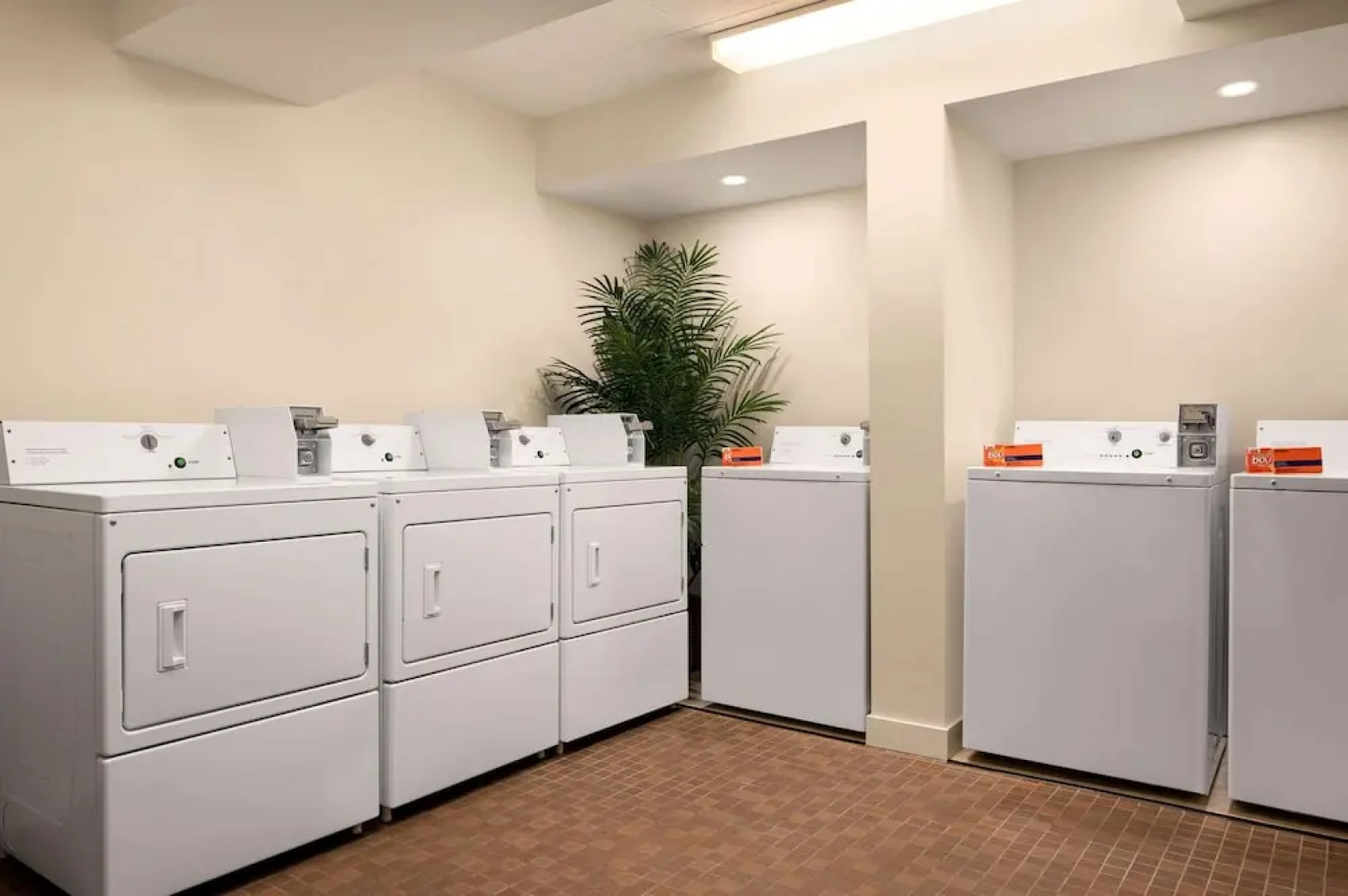 Ramada by Wyndham Cornwall