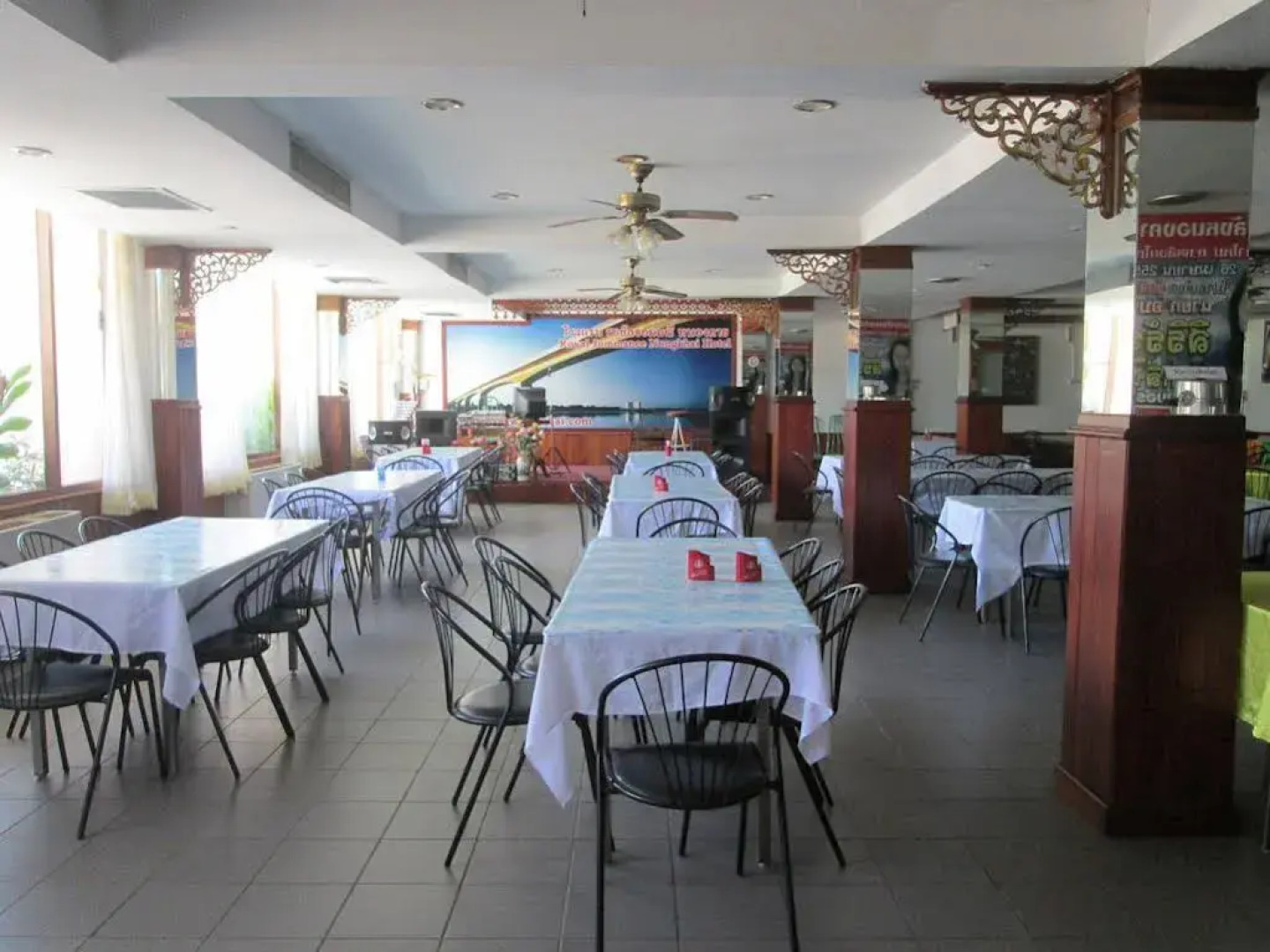 Royal Jommanee Hotel