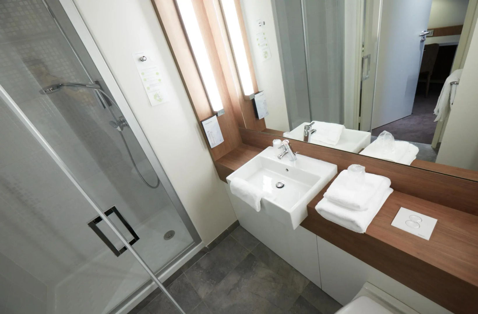 Campanile Annemasse Gare - Genève