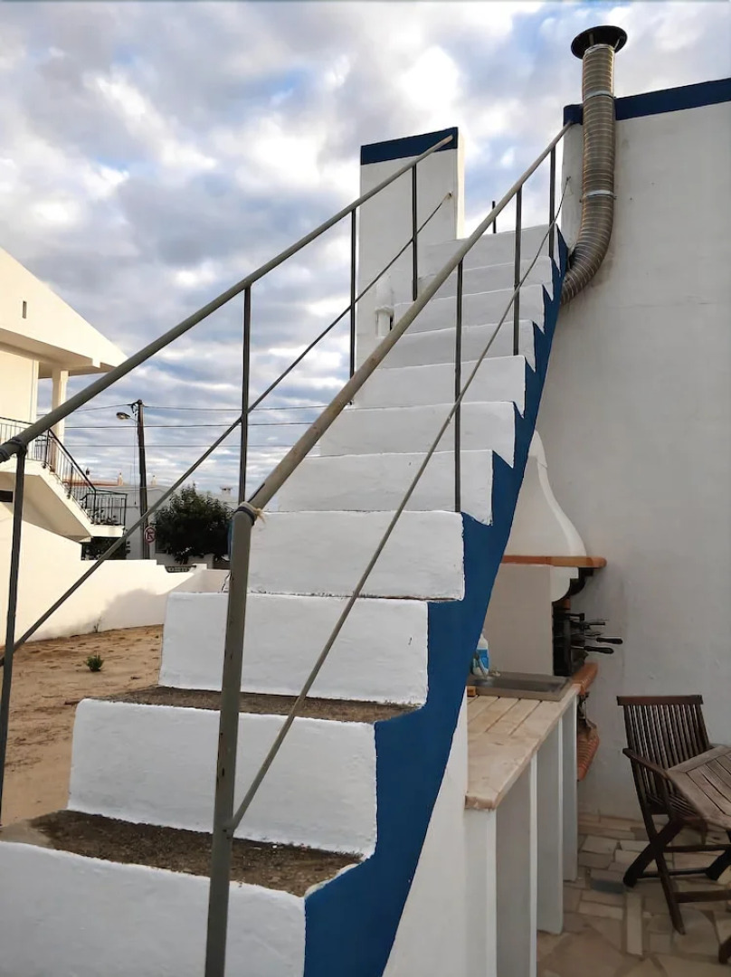 Sleep & Go Faro Airport Guest House