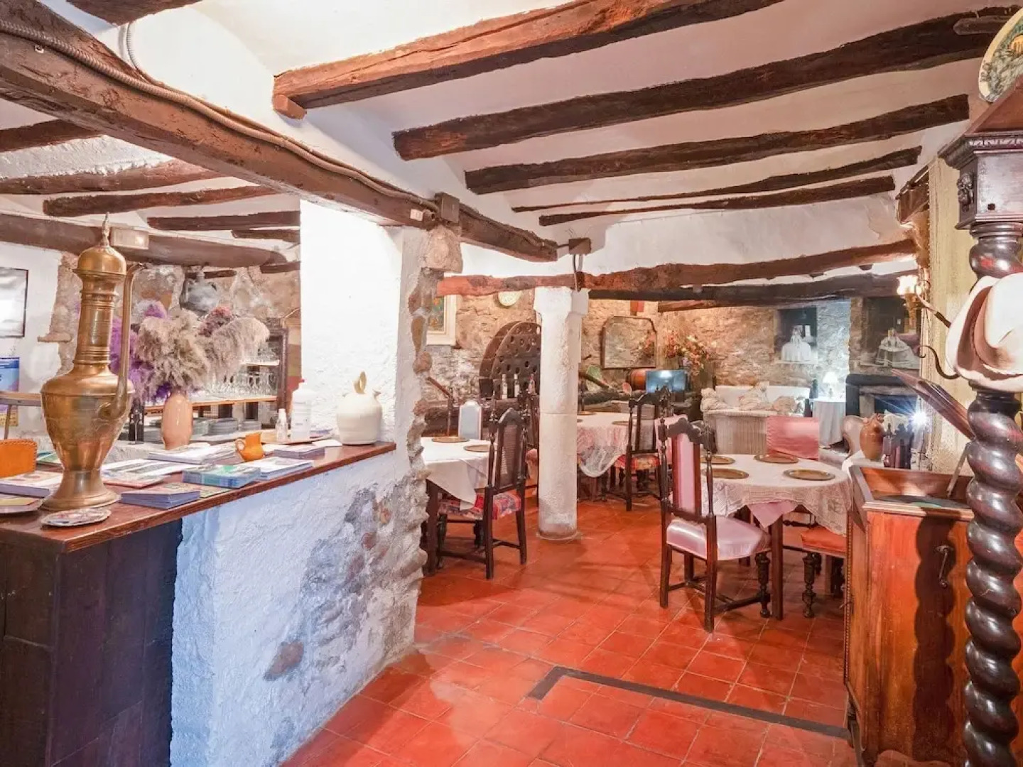 Rustic Holiday Home in Tolva near Mont Rebei Lake