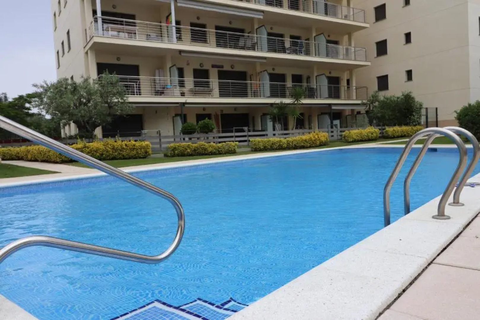 Mileni 2 4 1 1 - Barneda Premium