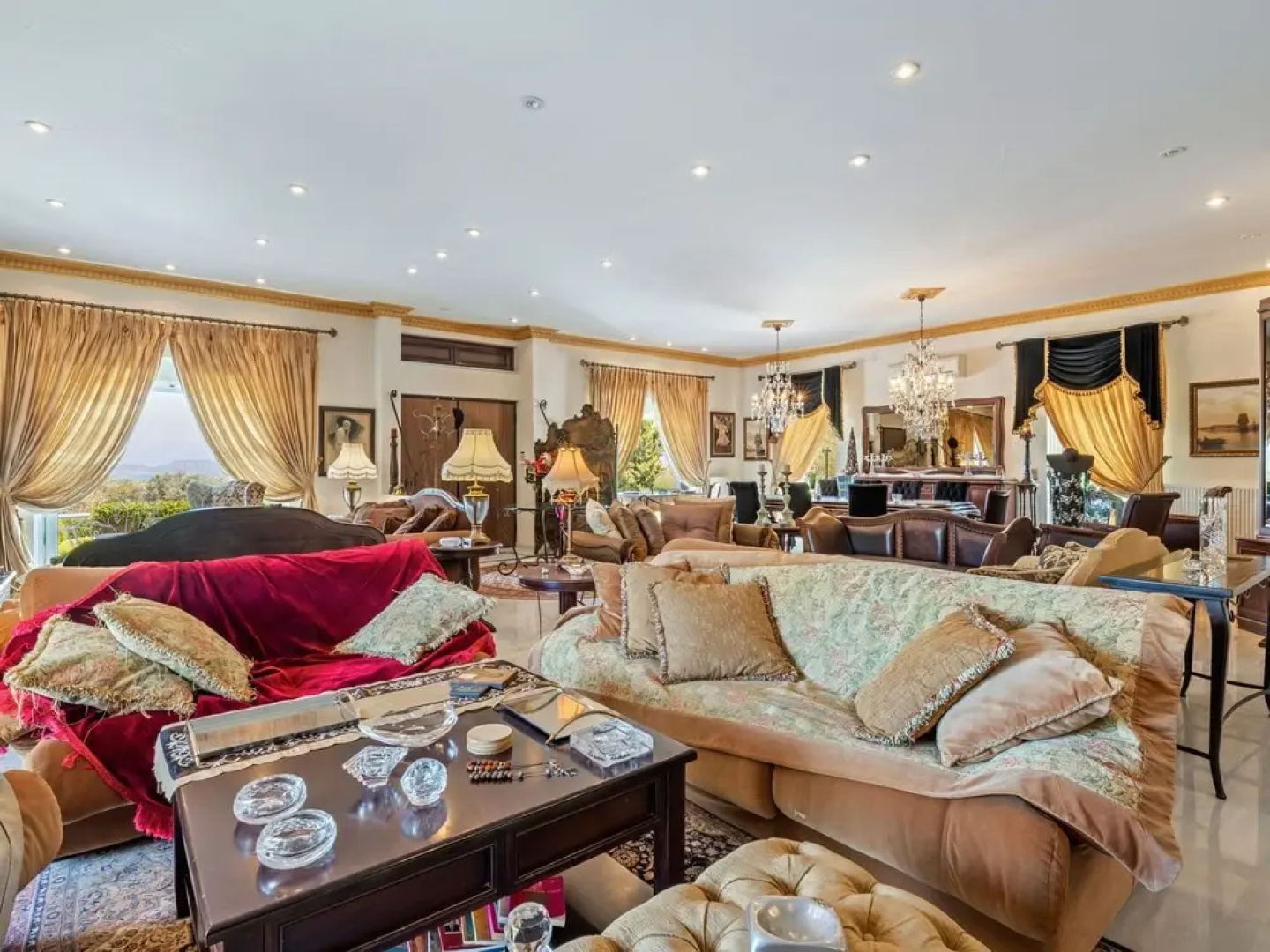 Lavish Villa in Archaia Korinthos With Swimming Pool