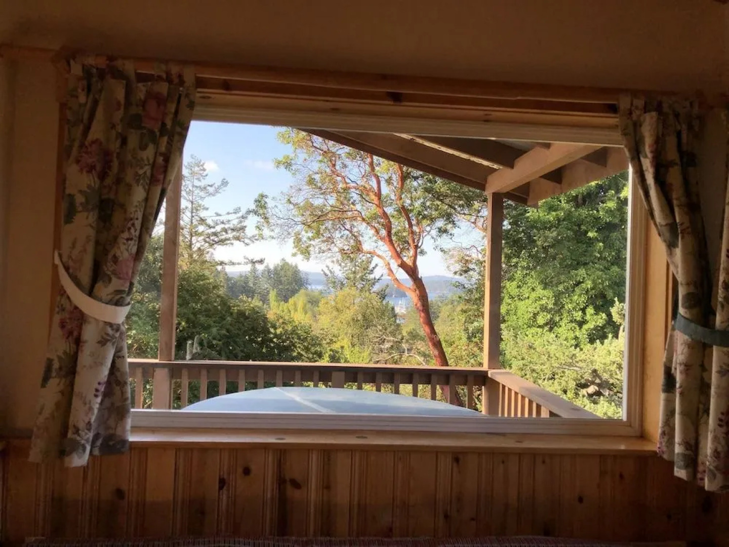 Deer Harbor View Cottages