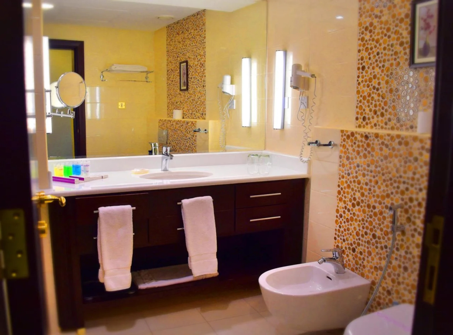 Al Bastaki International Hotel