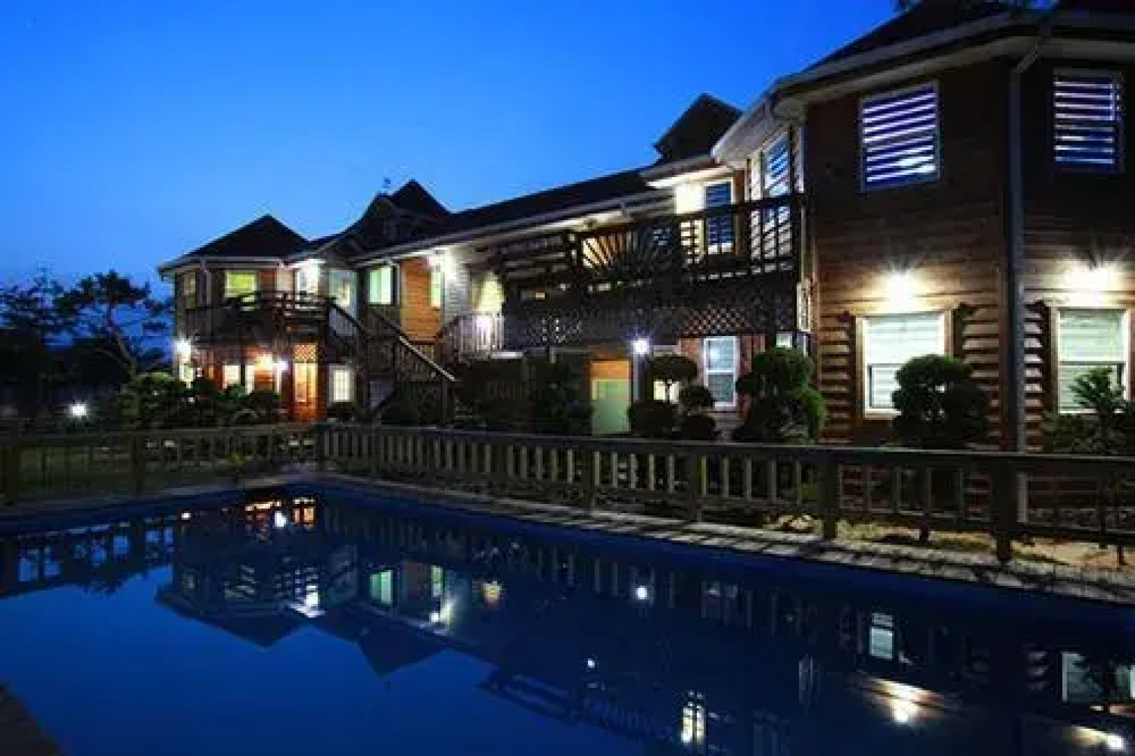 Squirrel And Akorn Pension