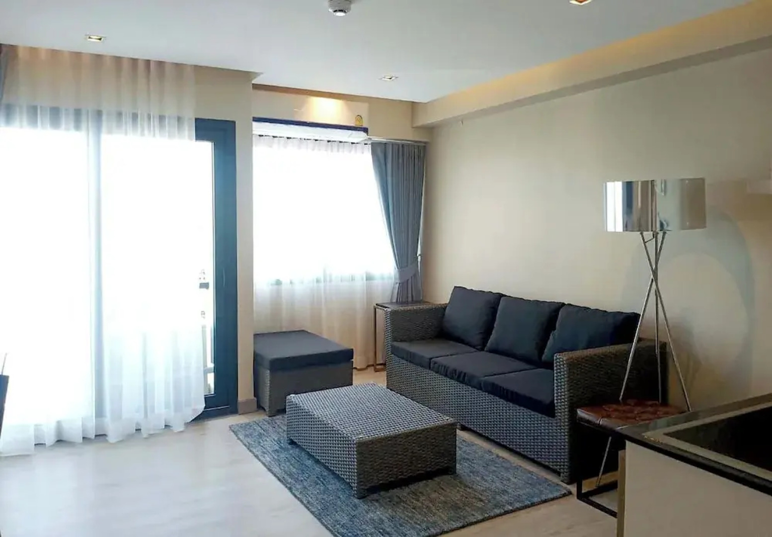 The 9 Residence Hotel