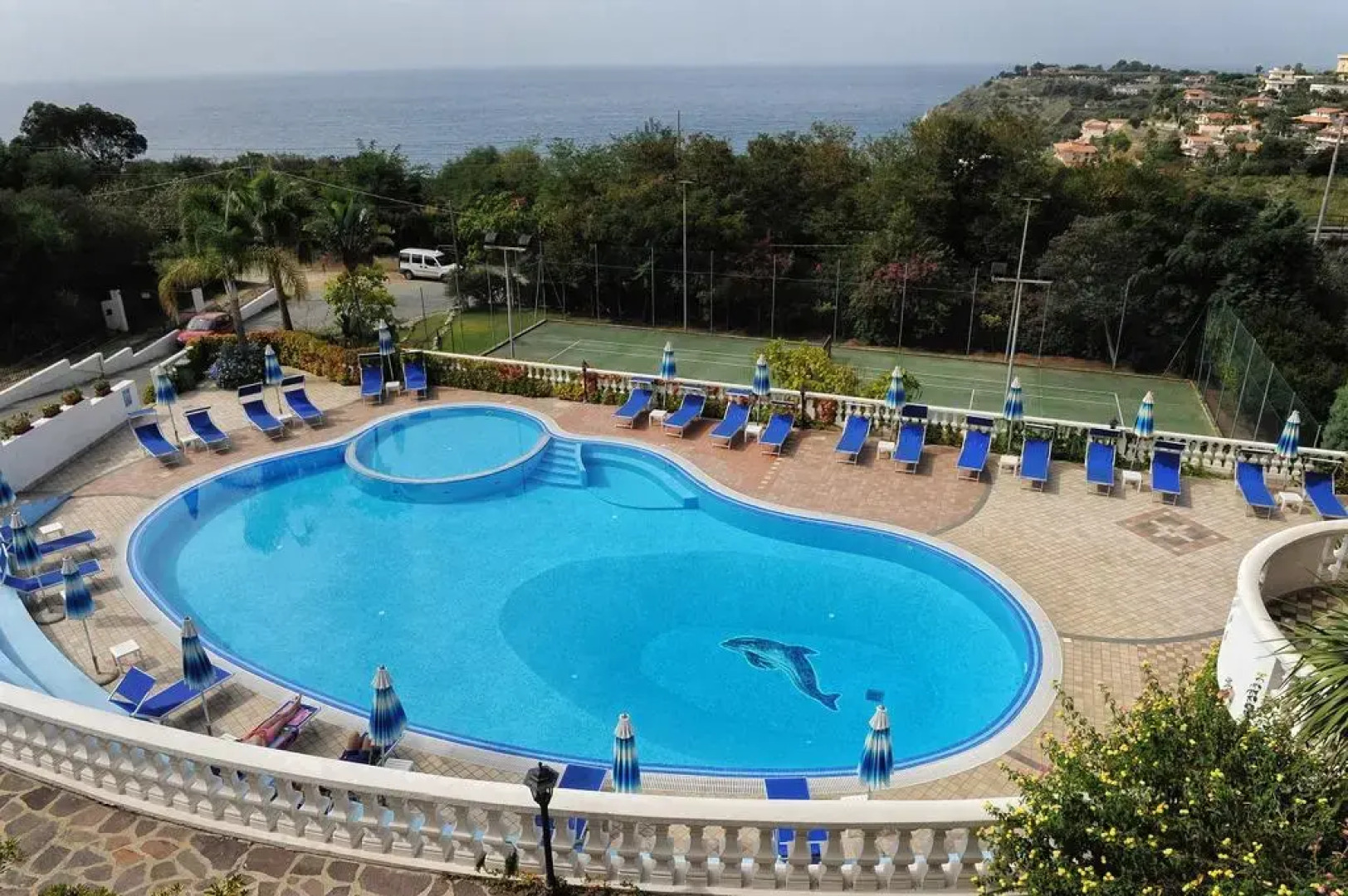 Villaggio Hotel Pineta Petto Bianco