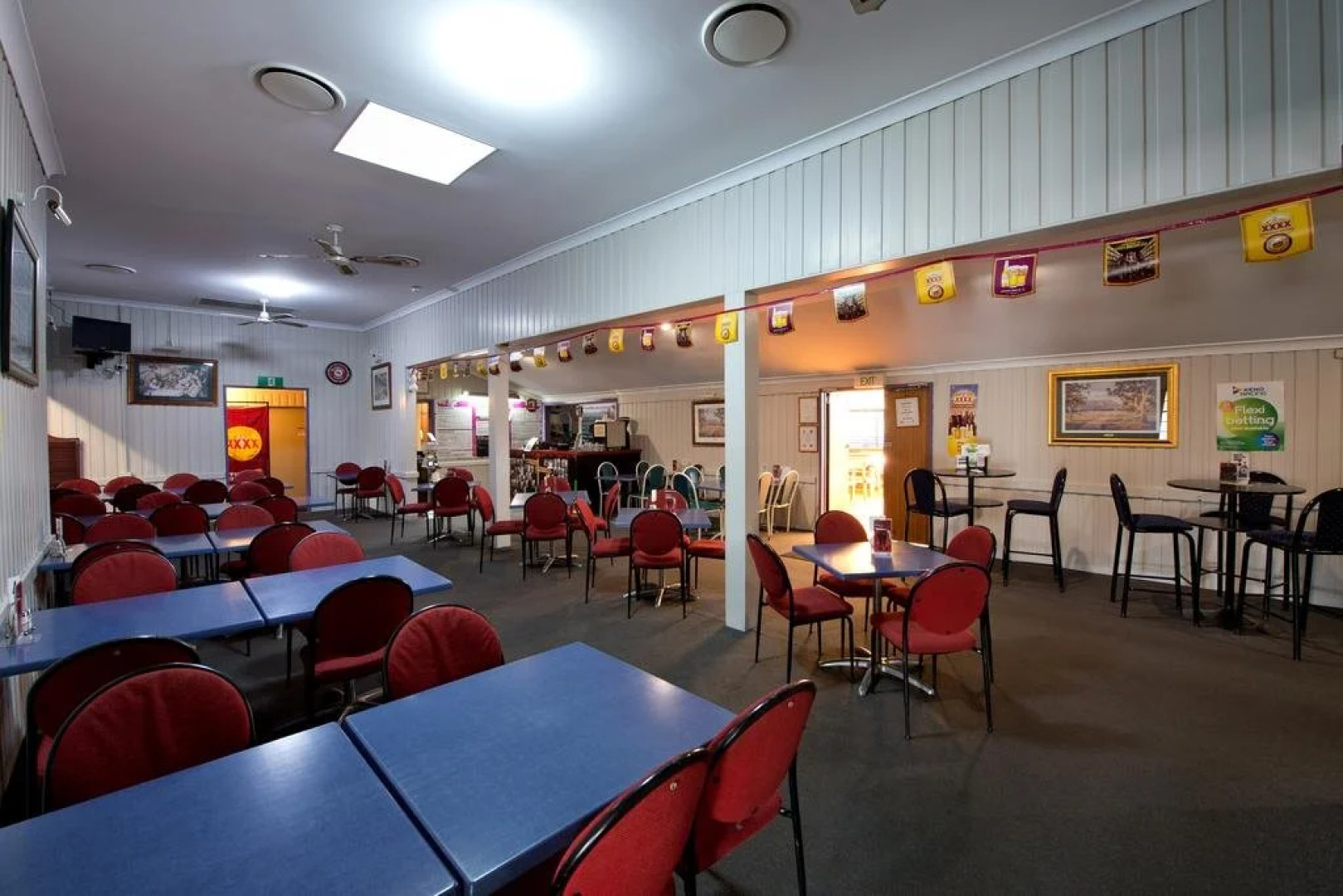 Lamington Hotel Motel