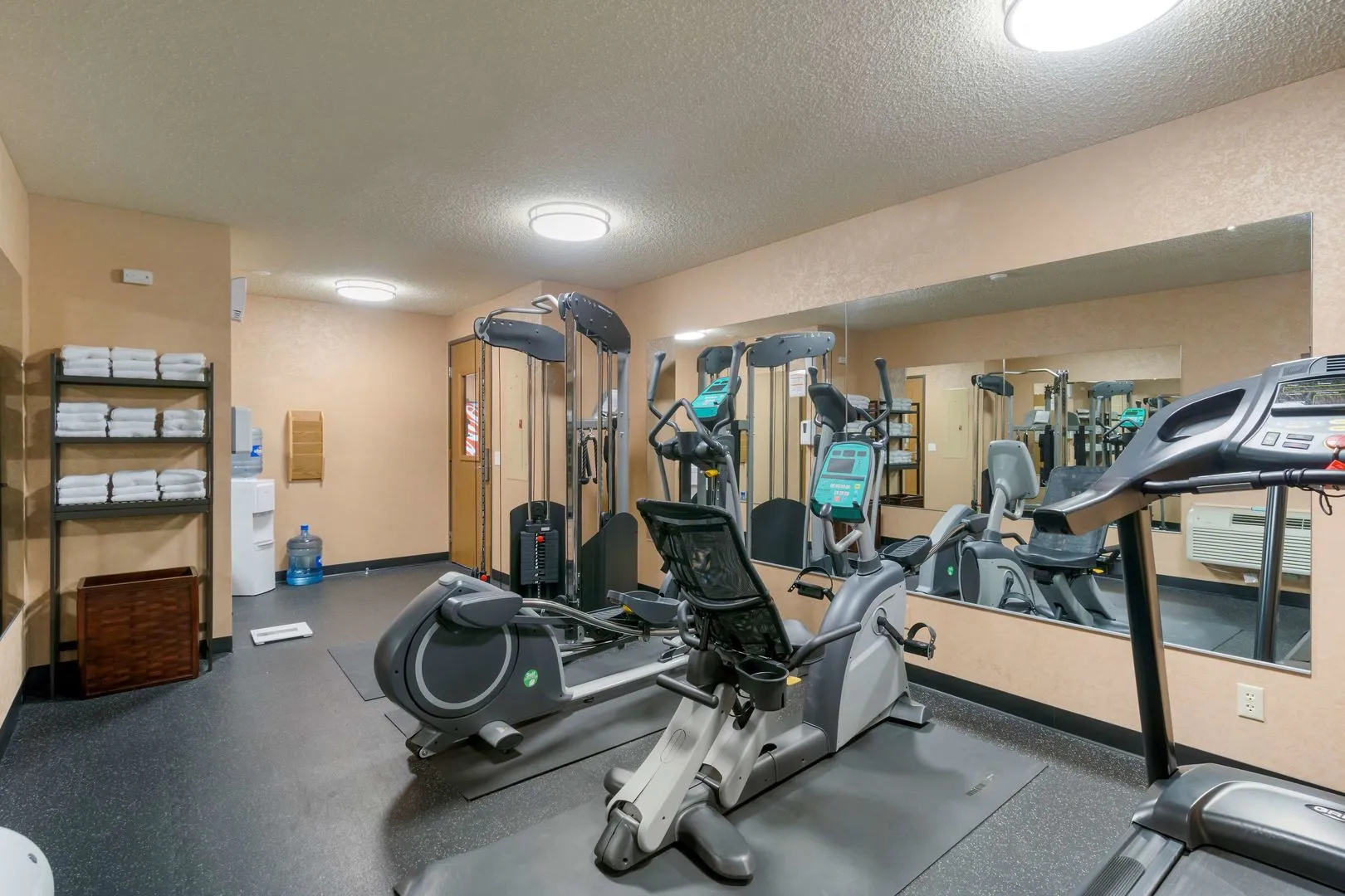 Best Western Plus Oak Harbor Hotel & Conference Center