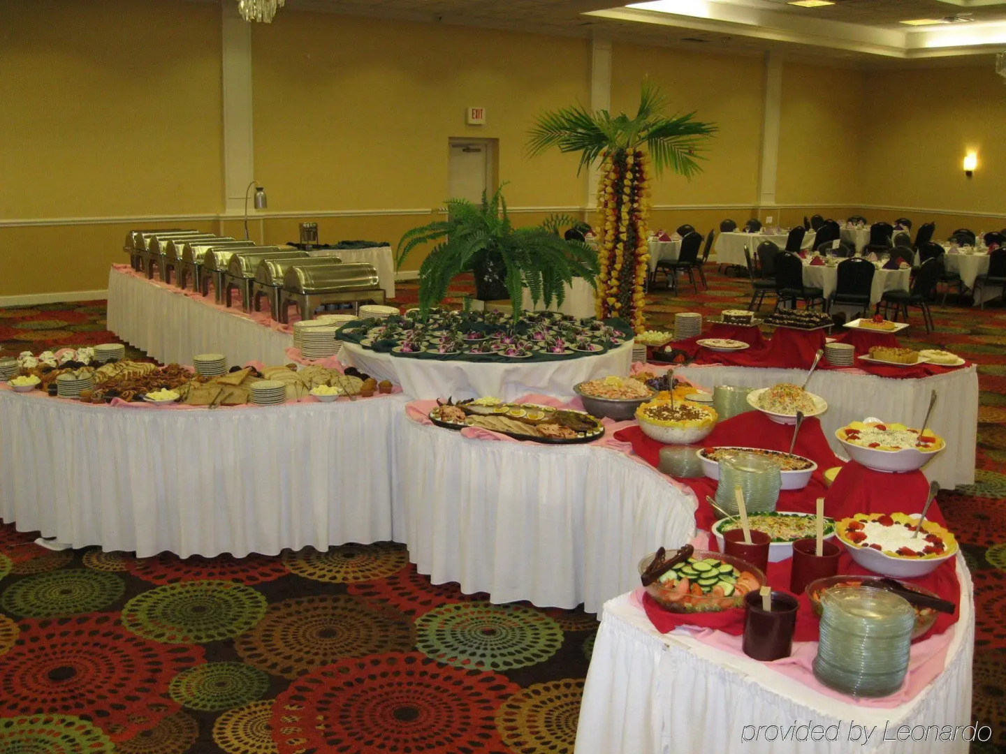 Plaza Hotel & Suites - Eau Claire