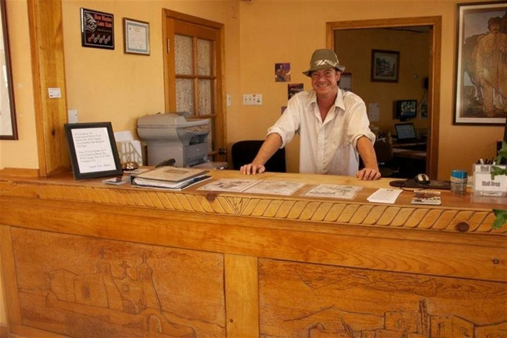 Indian Hills Inn, Taos Plaza