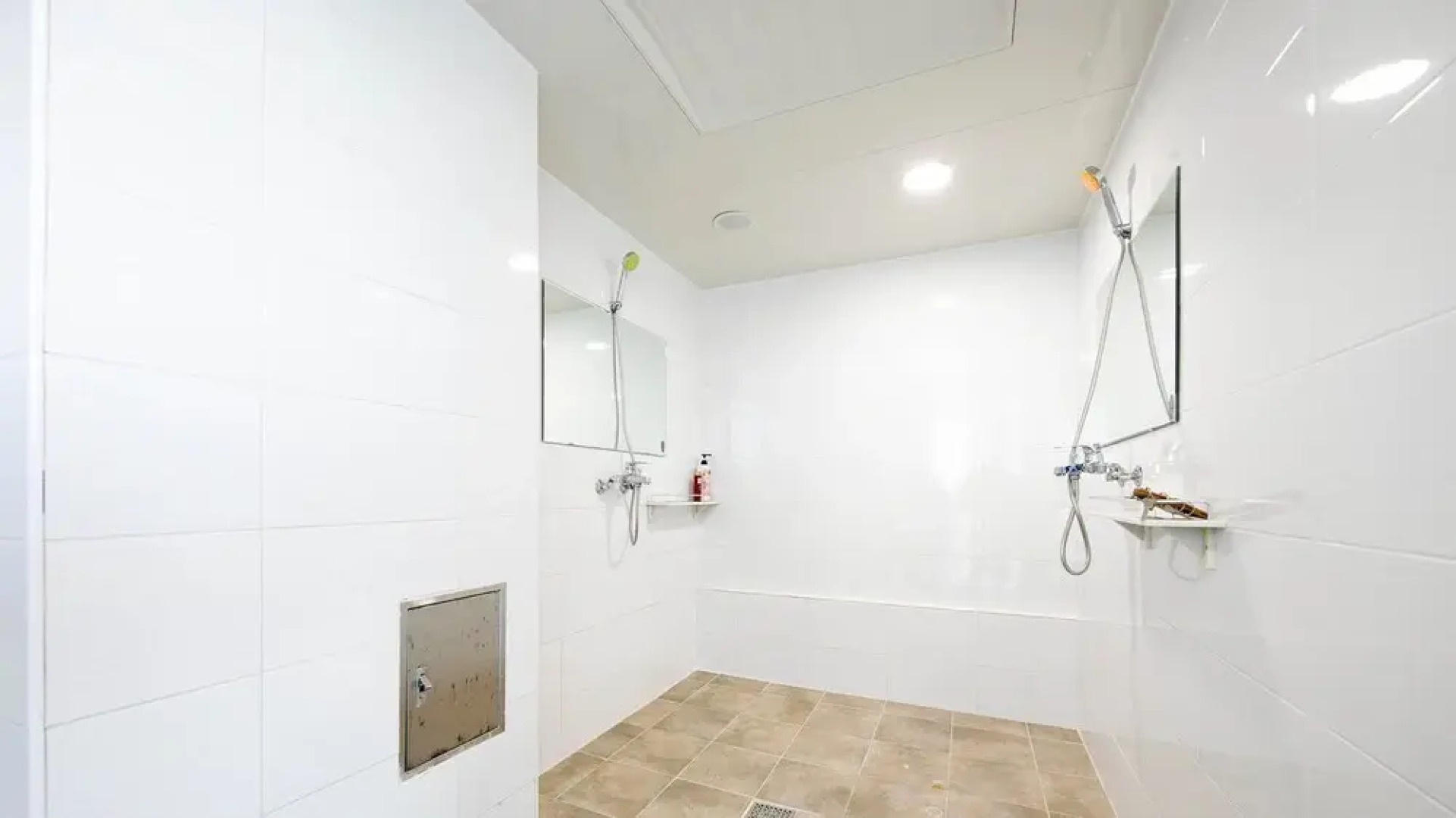 Pohang Couple Stone Pension