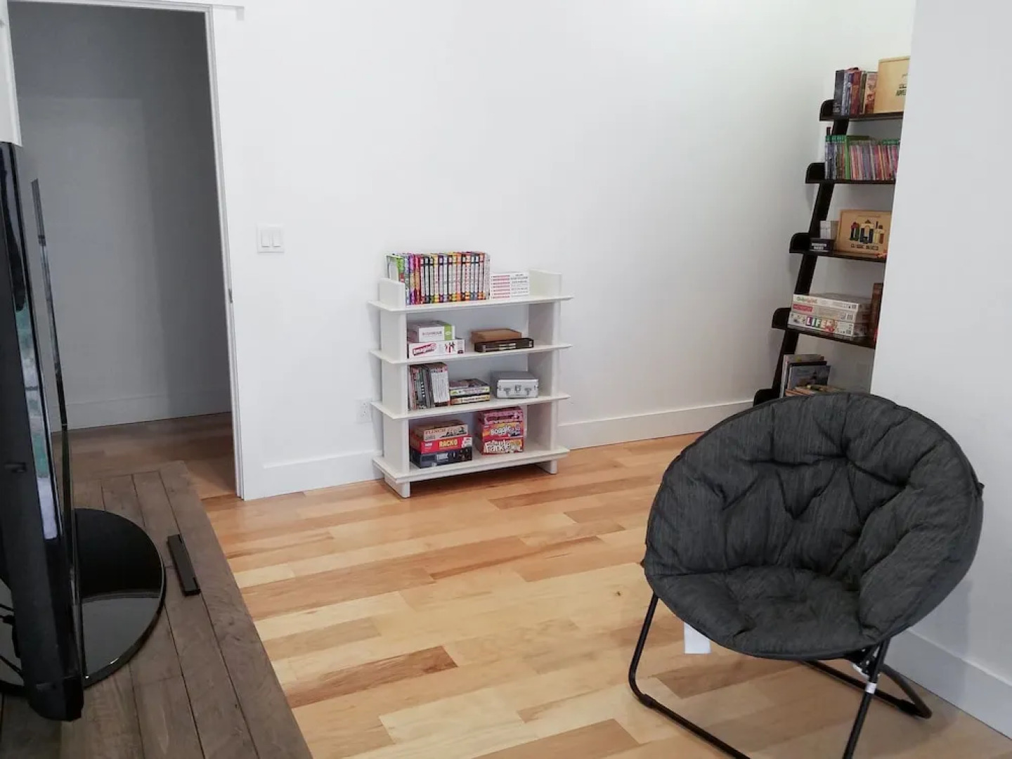 18 Bens Landing Rd Home 5 Bedrooms 2.5 Bathrooms Home