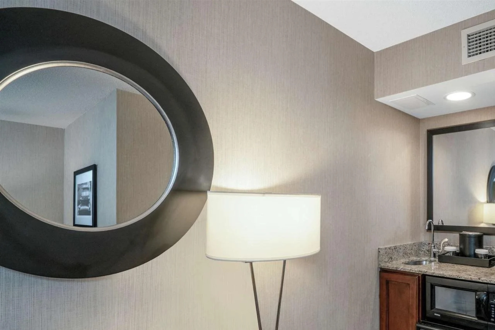 Embassy Suites by Hilton Nashville at Vanderbilt