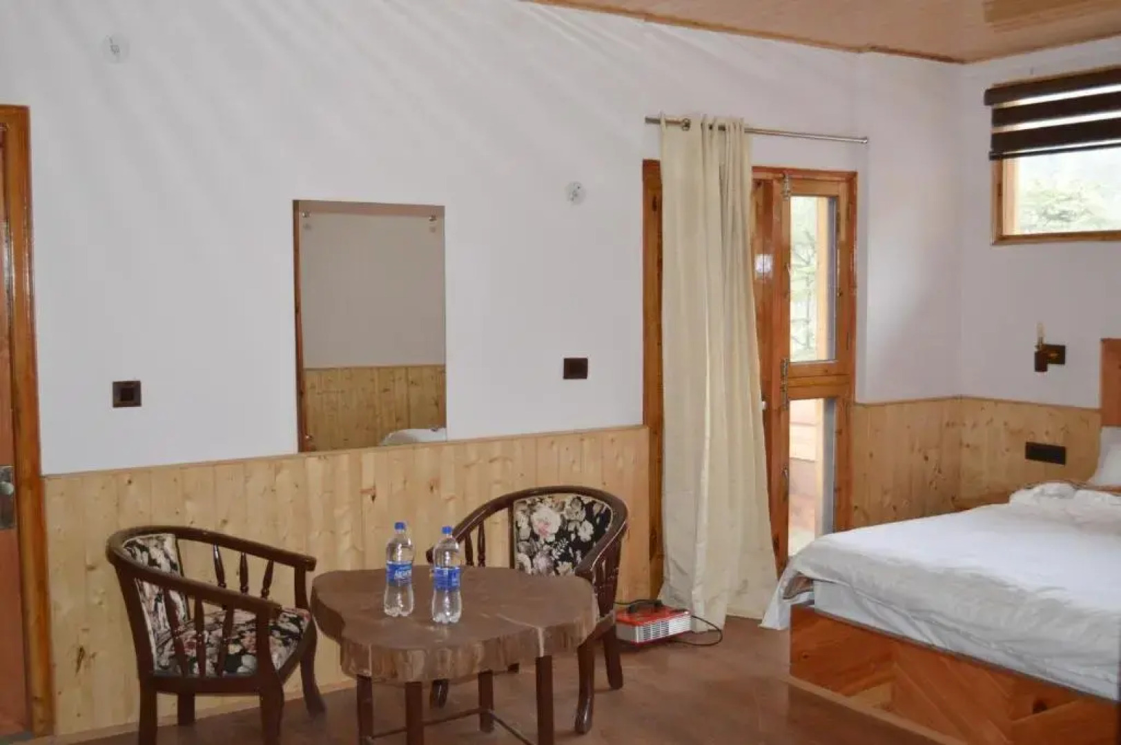 The Woodward Two By Oyo Room