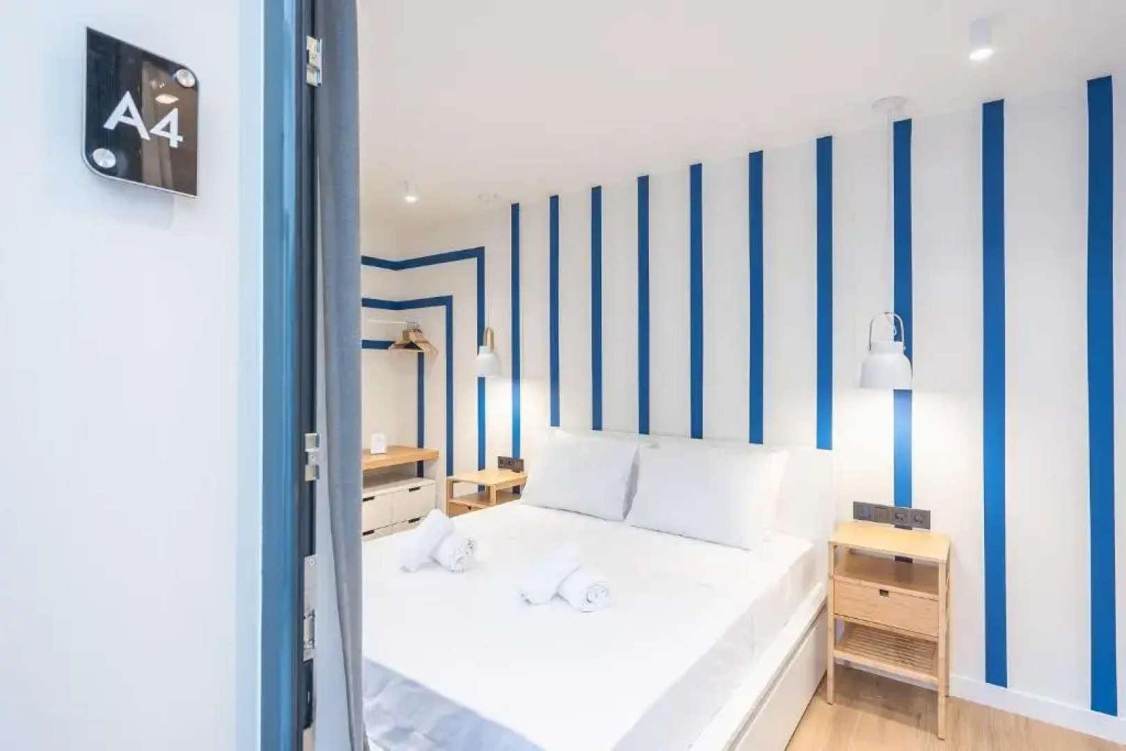 The Asprogeraka - self check-in rooms