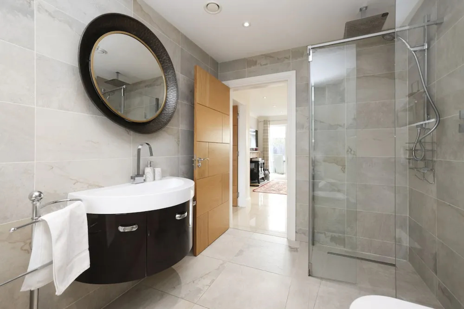 JOIVY Luxurious & Spacious 3Br House With A Hot Tub