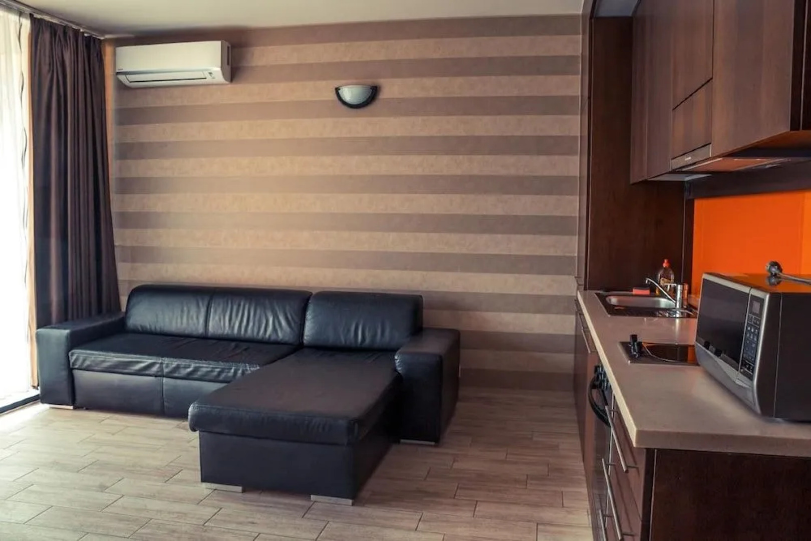 BL YachtClub & Apartments