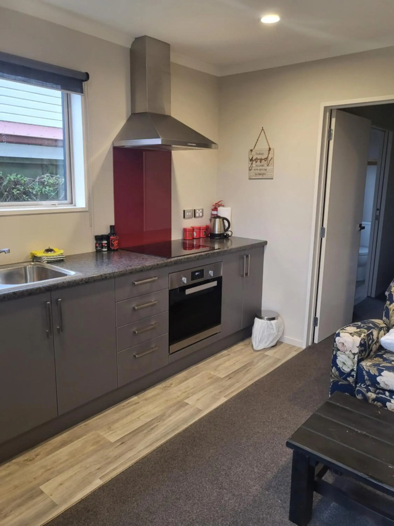 Misty Peaks Guesthouse