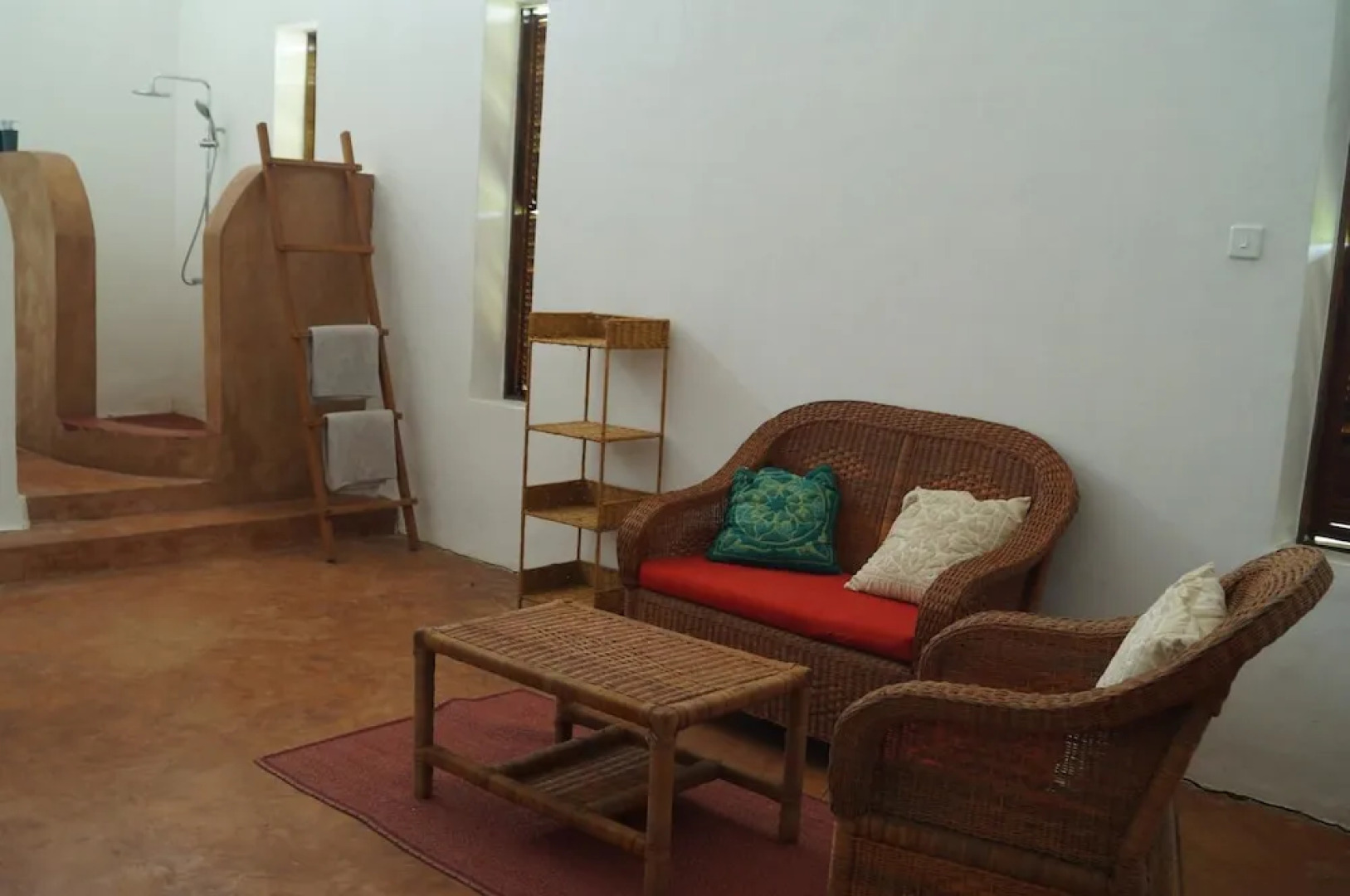 Pangani Cliffs Lodge