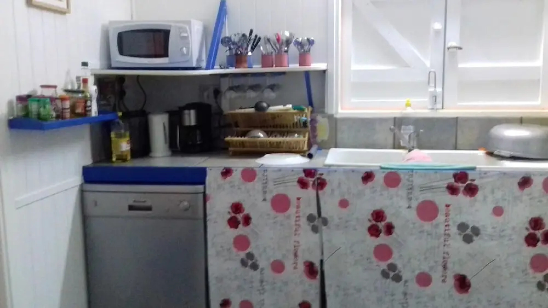 House With 3 Bedrooms in Le Moule, With Wonderful sea View, Pool Acces