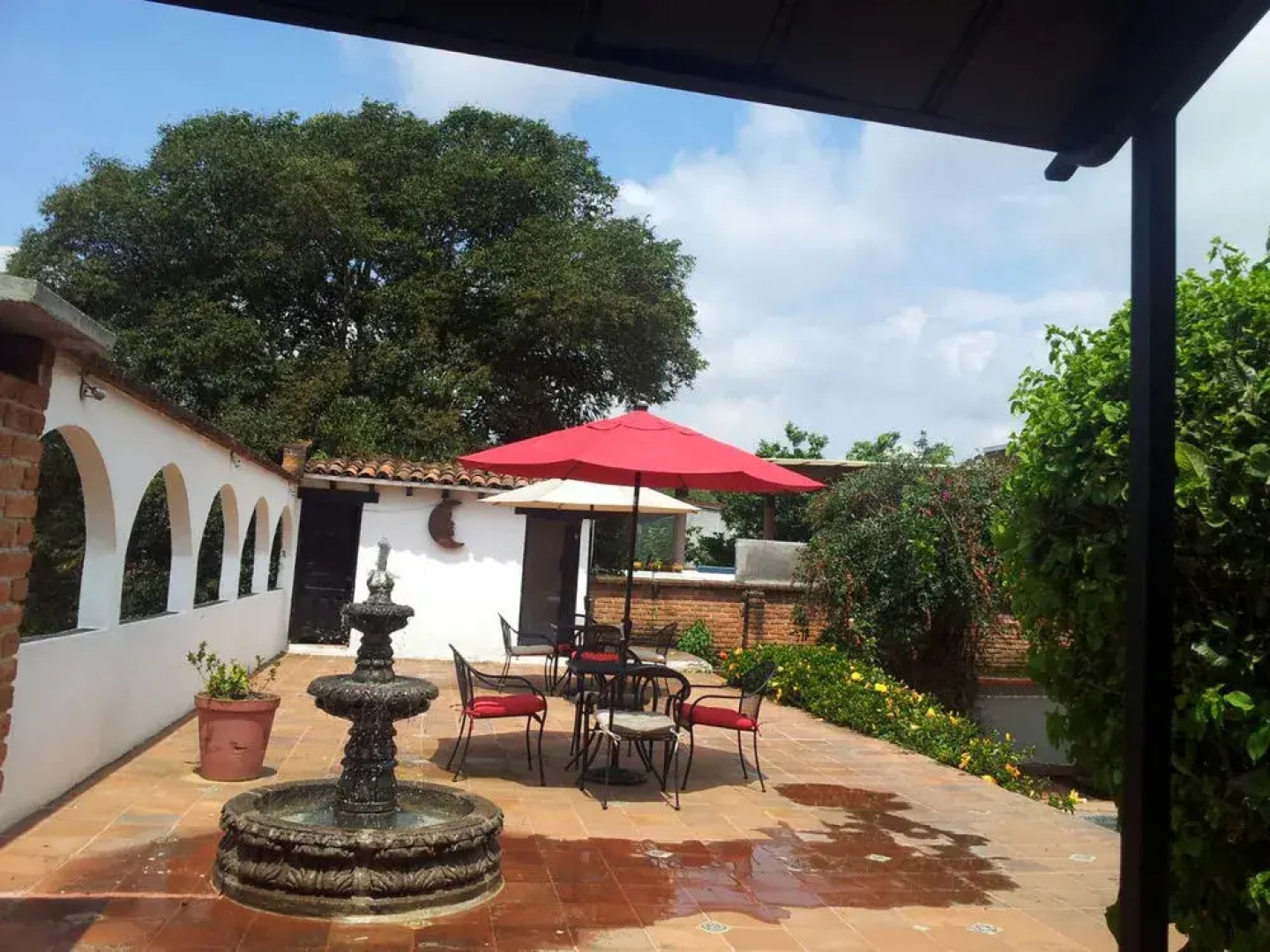 Hotel Los Arcos