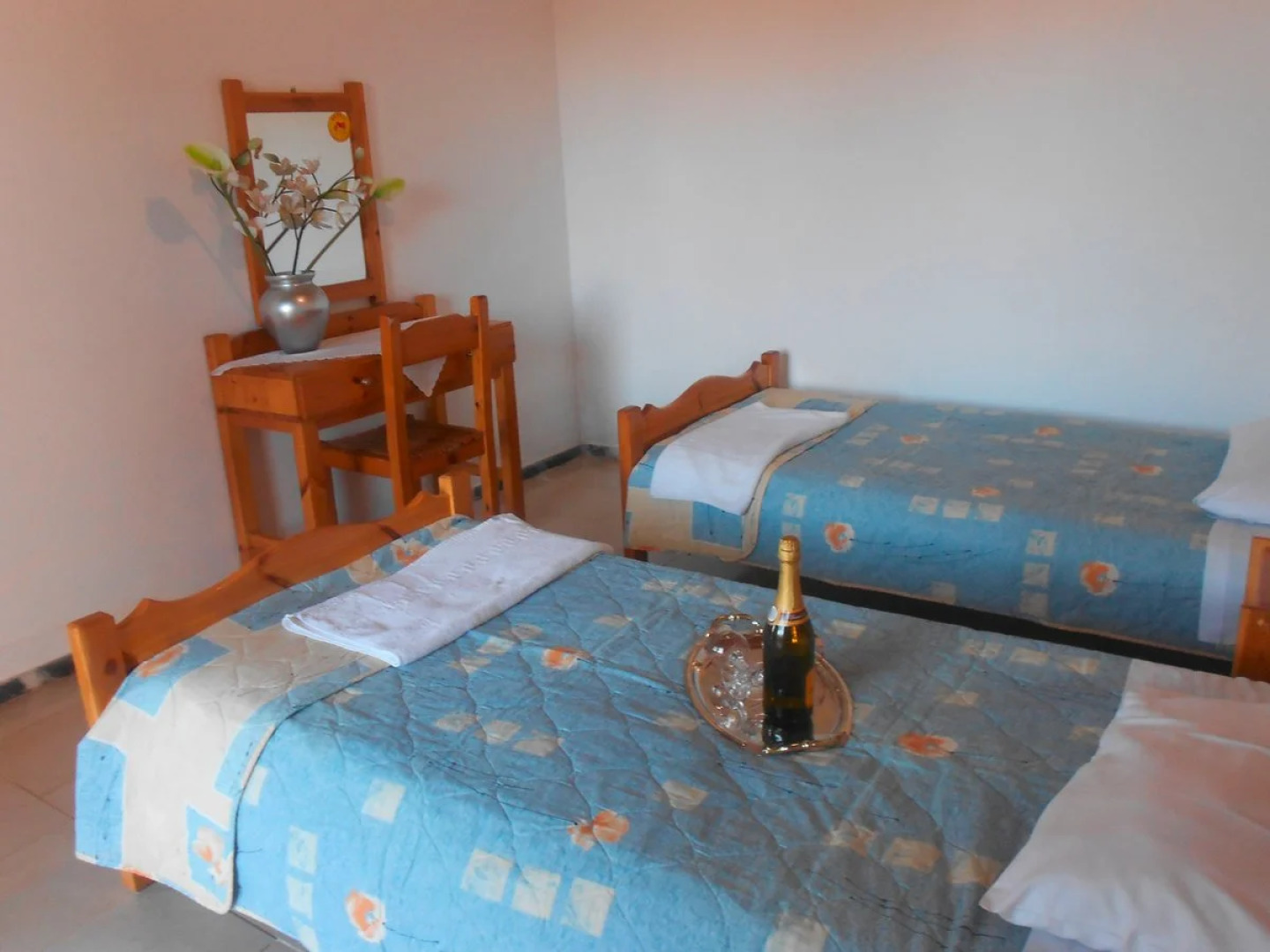 Elves Studios& Apartments