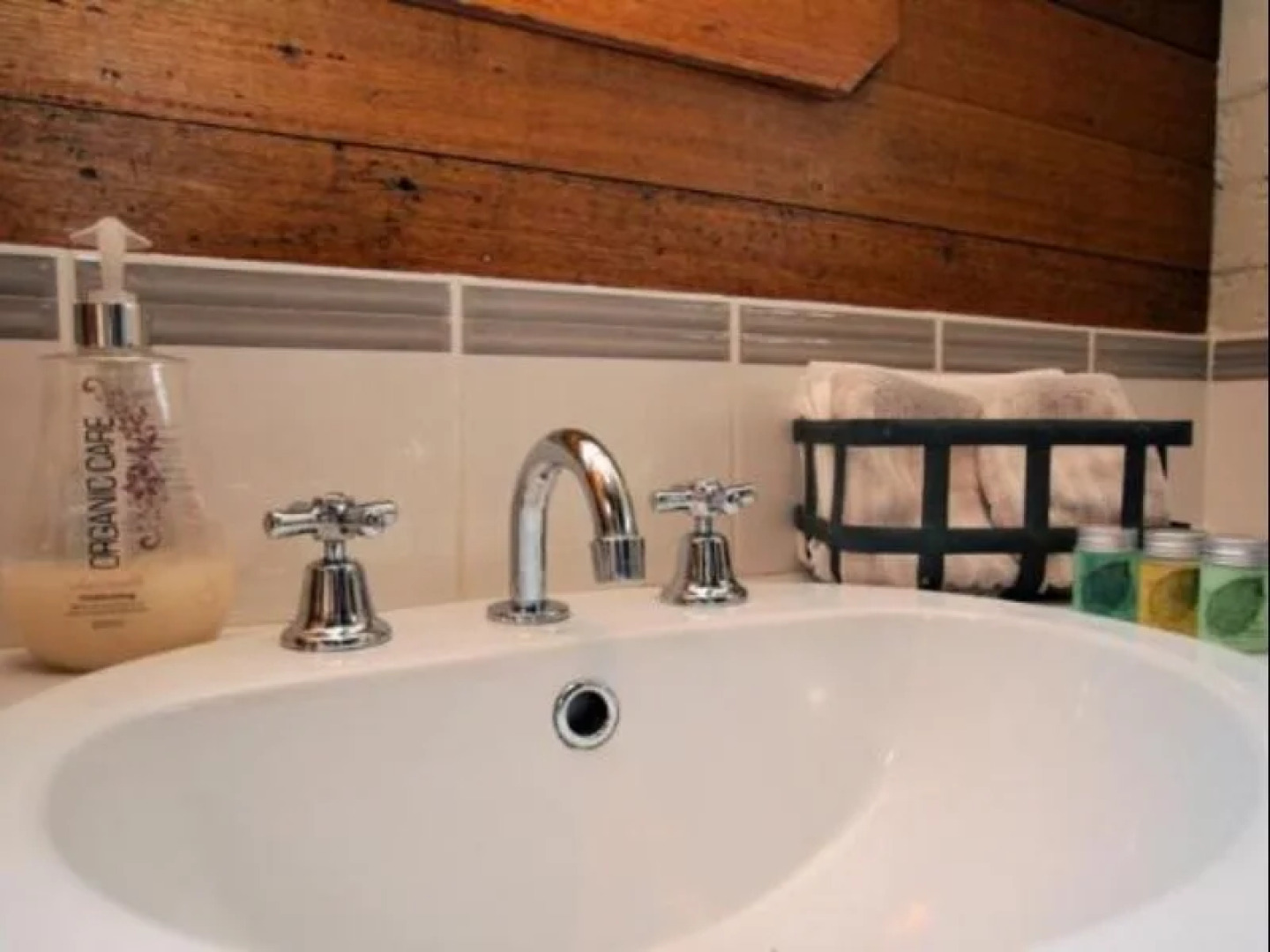 Aggie's Bed & Breakfast