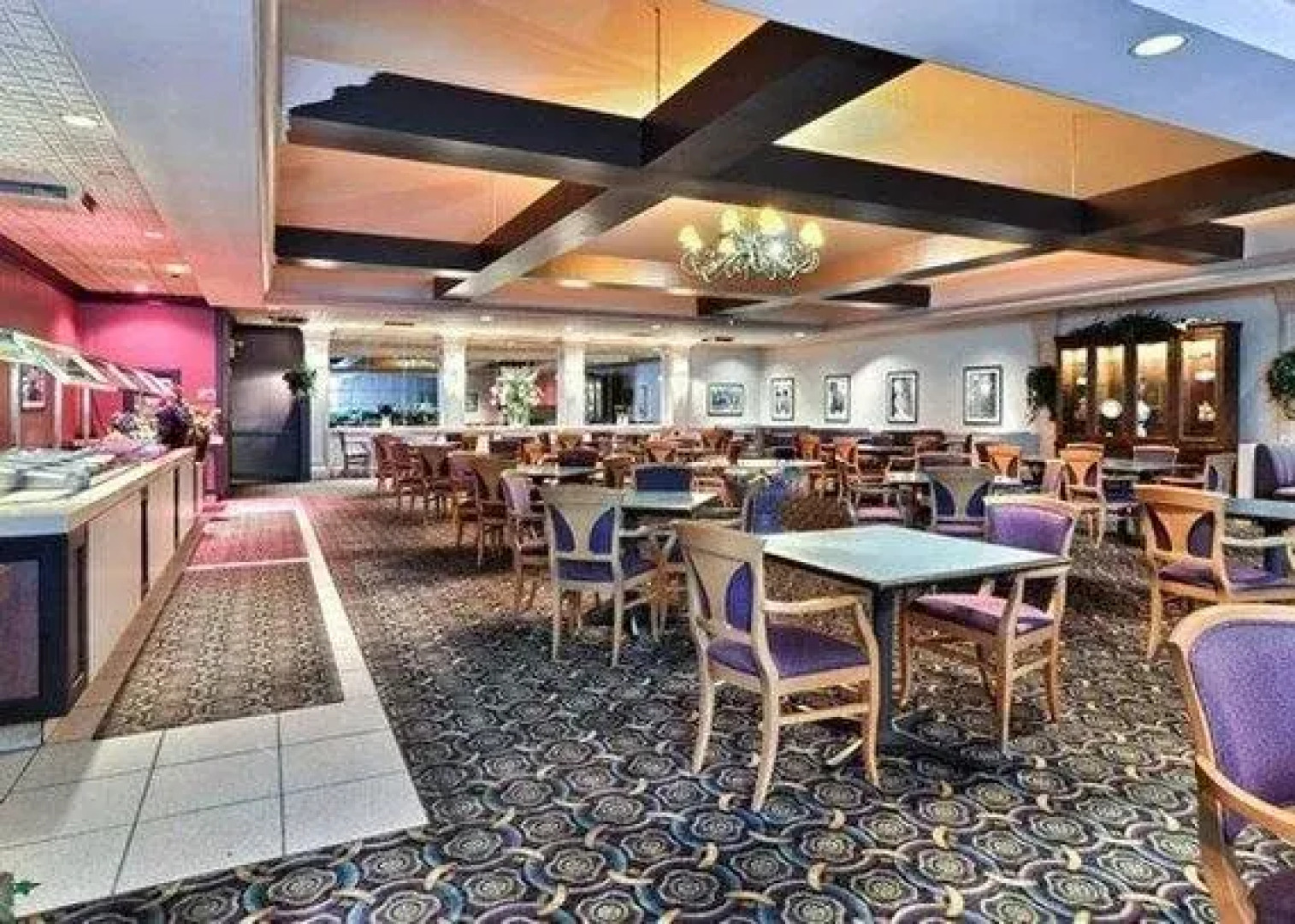 Rodeway Inn & Suites & Conference Center