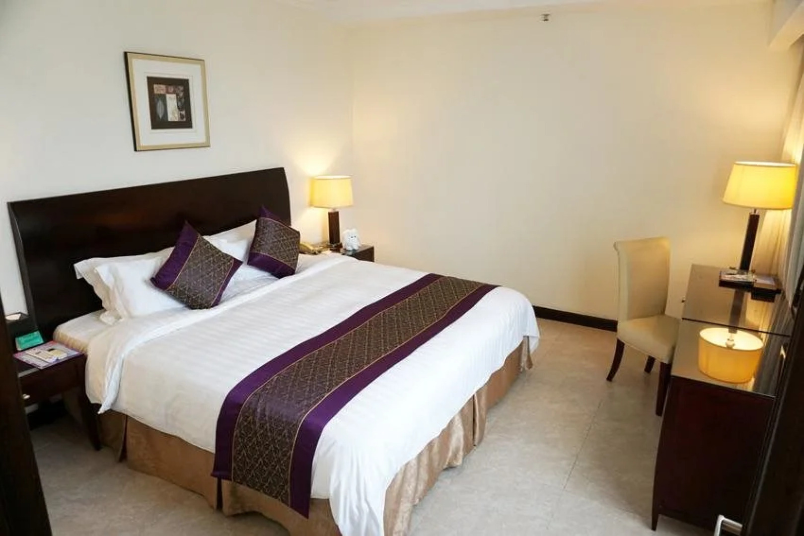 Clifford Golden Lake Hotel