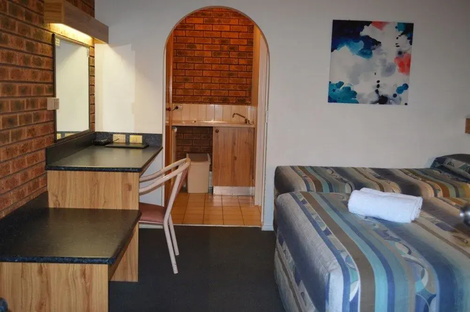 The Cottage Motor Inn Albury CBD