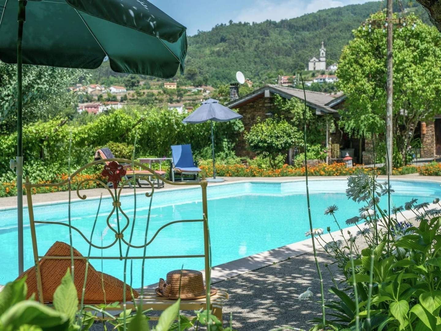 Holiday Home for two in Idyllic Garden With Saltwater Swimming Pool