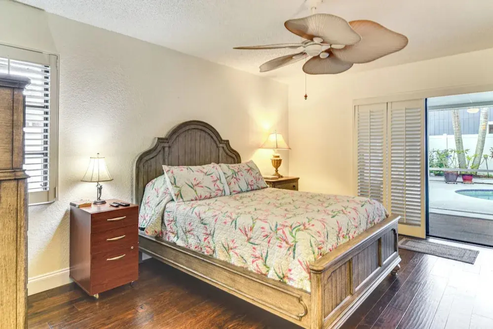 4 Mi to Beach: Sunny Seminole Home w/ Pool