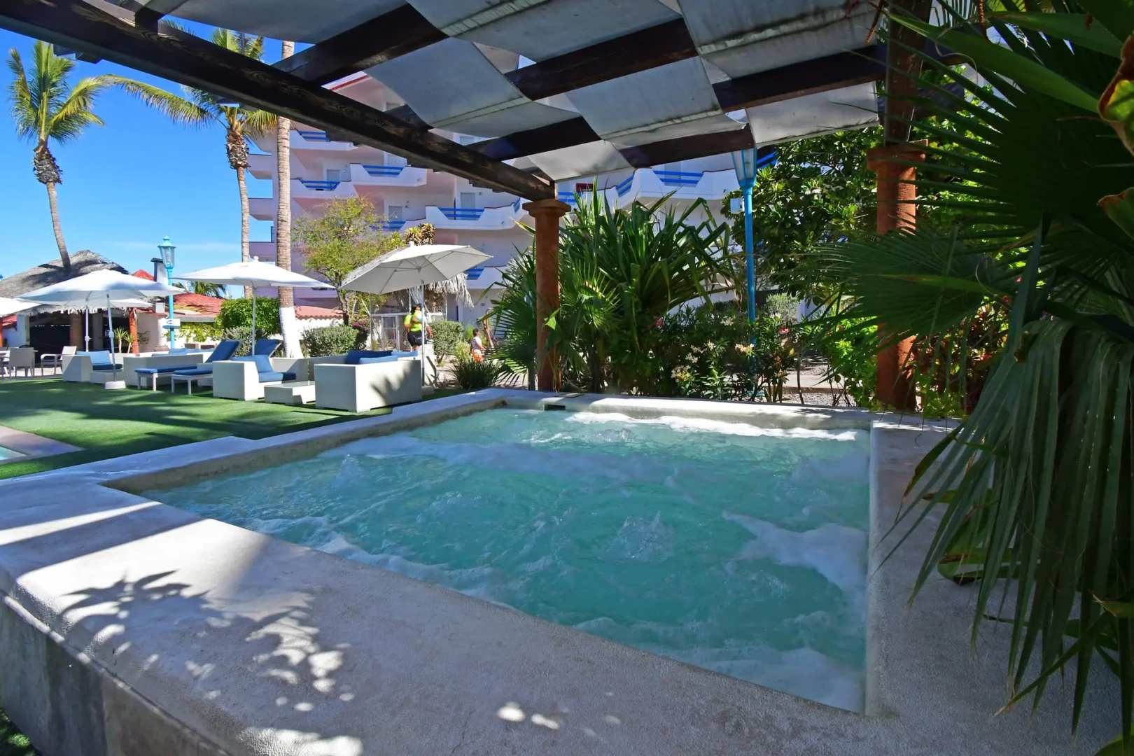 The Westmarine Waterfront Hotel